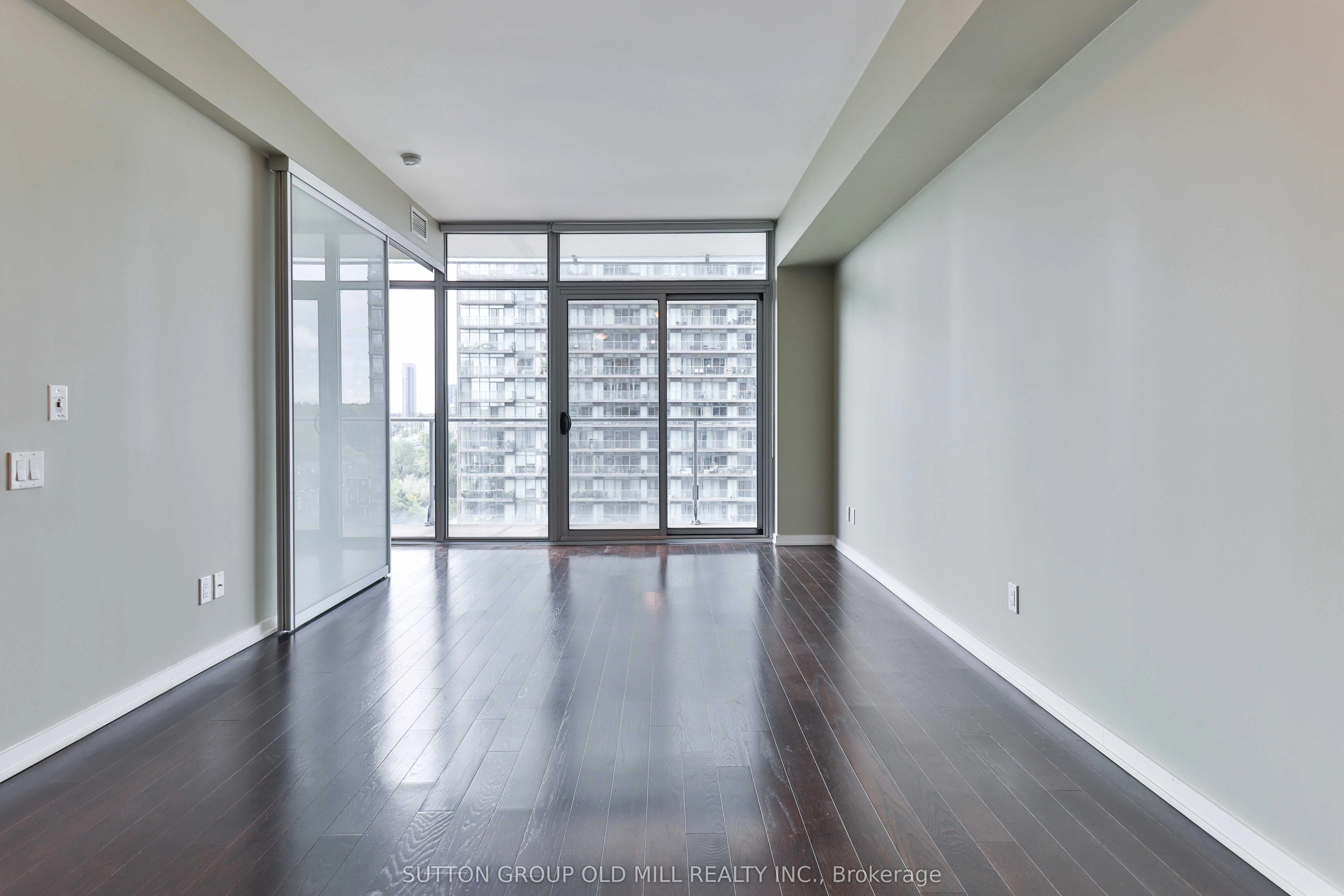 103 The Queensway, #709