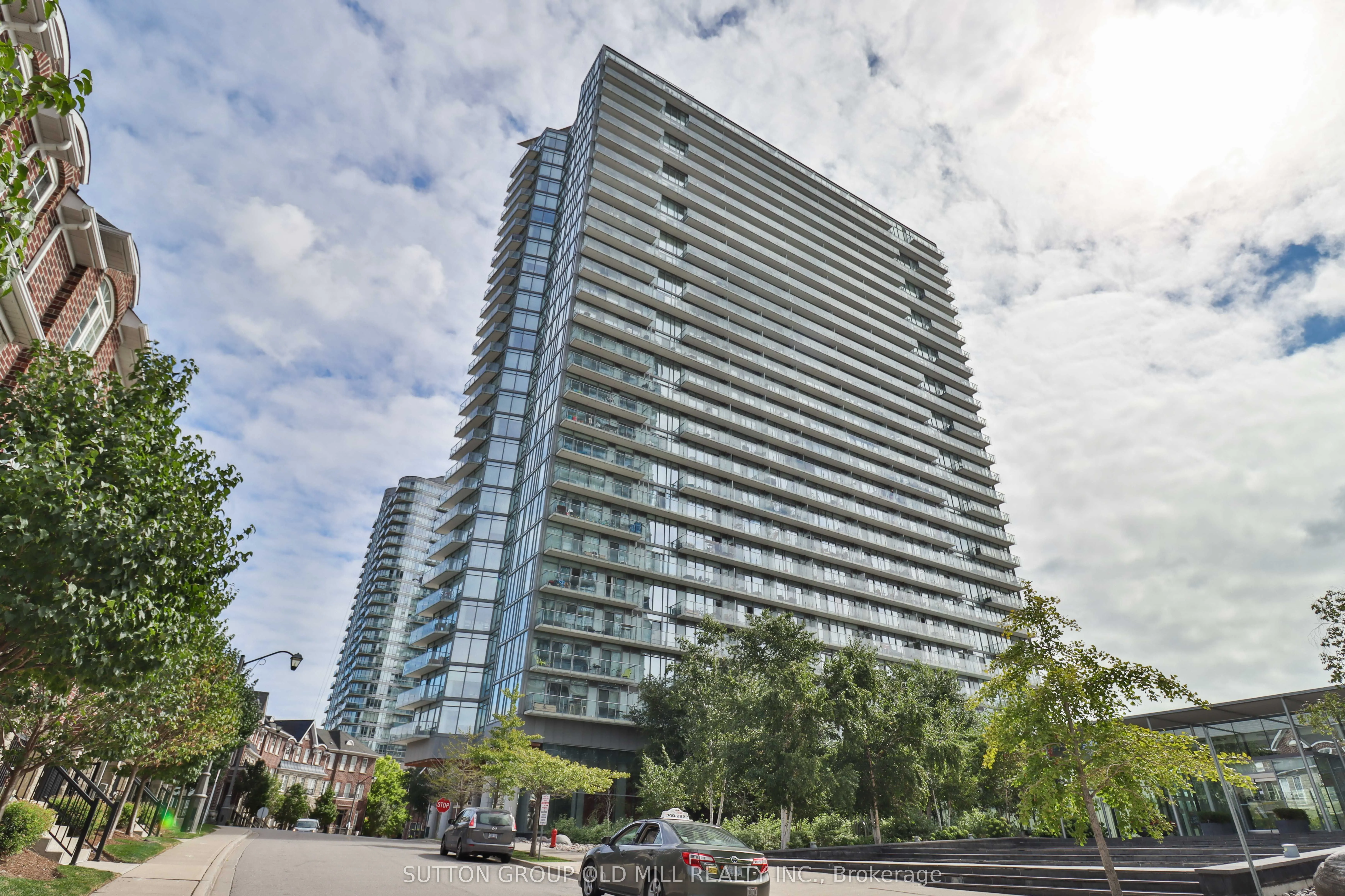 103 The Queensway, #709