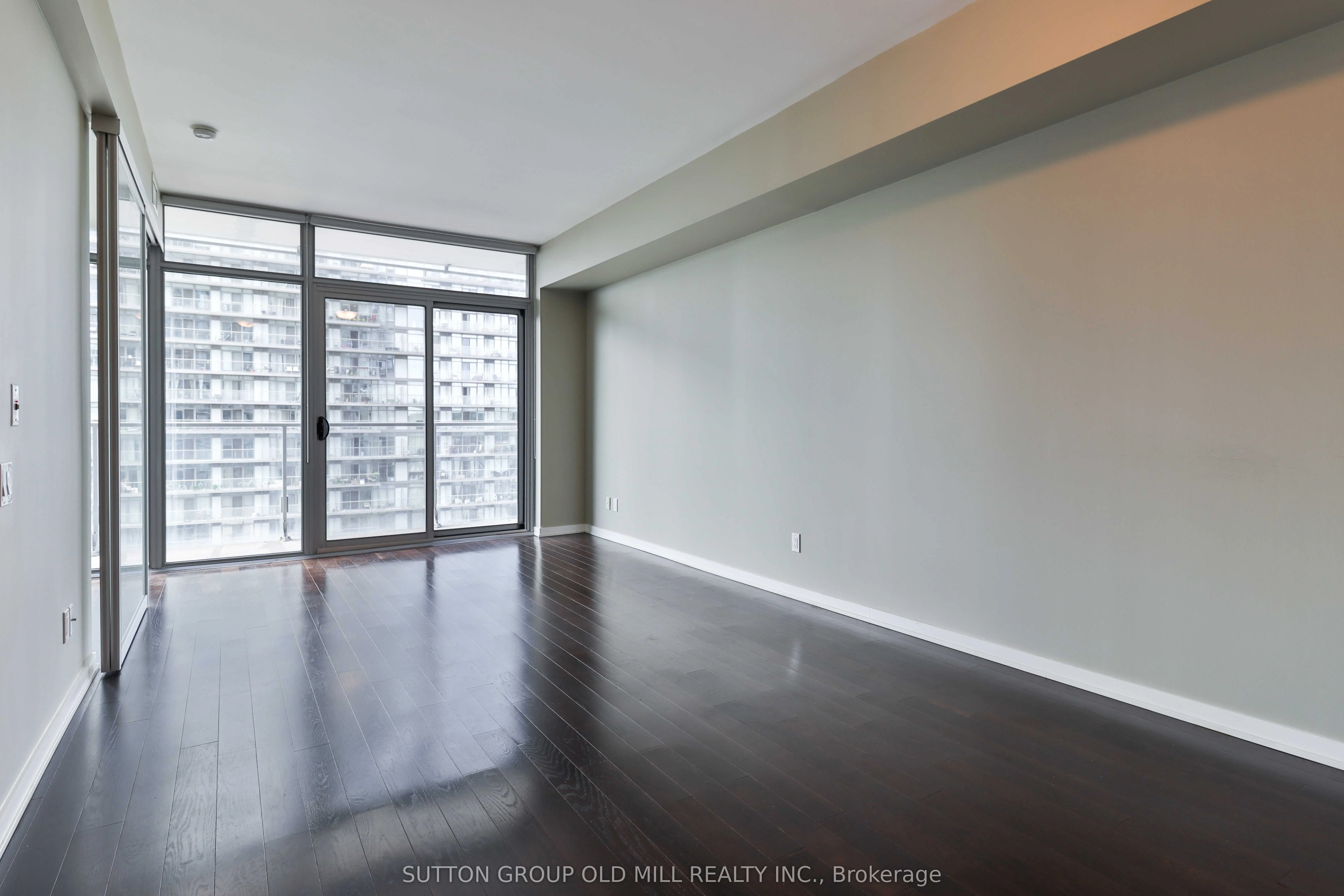 103 The Queensway, #709