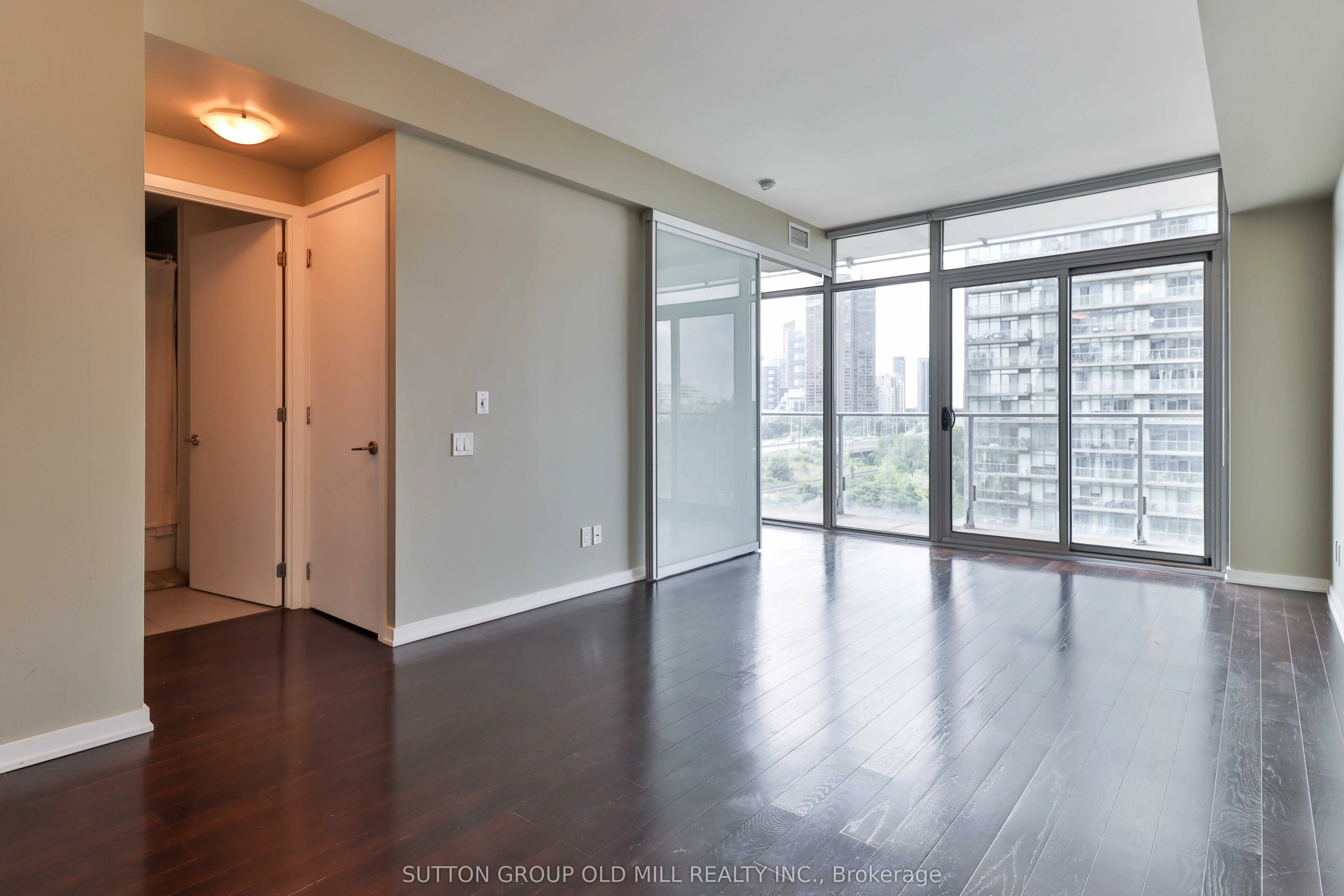 103 The Queensway, #709