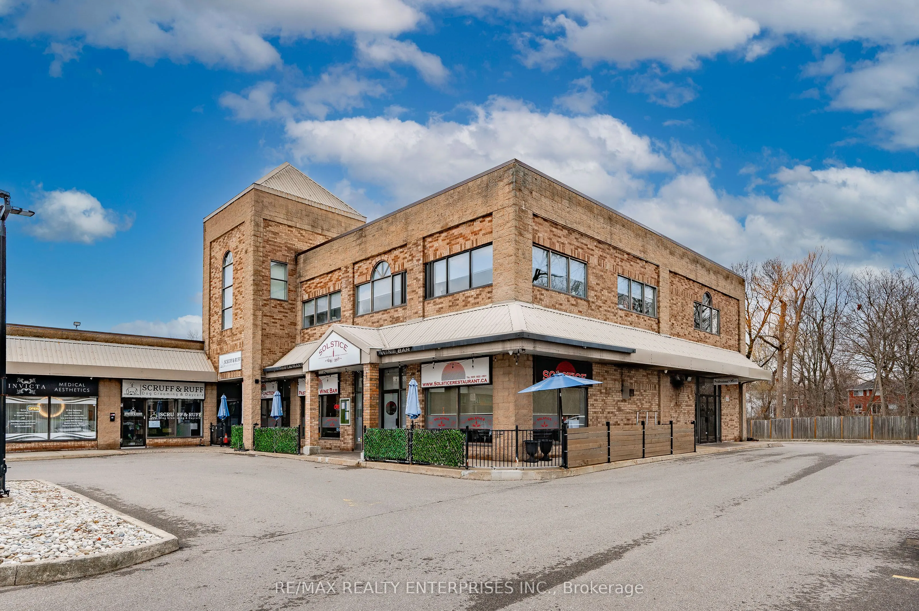 1801 Lakeshore Road W, #13