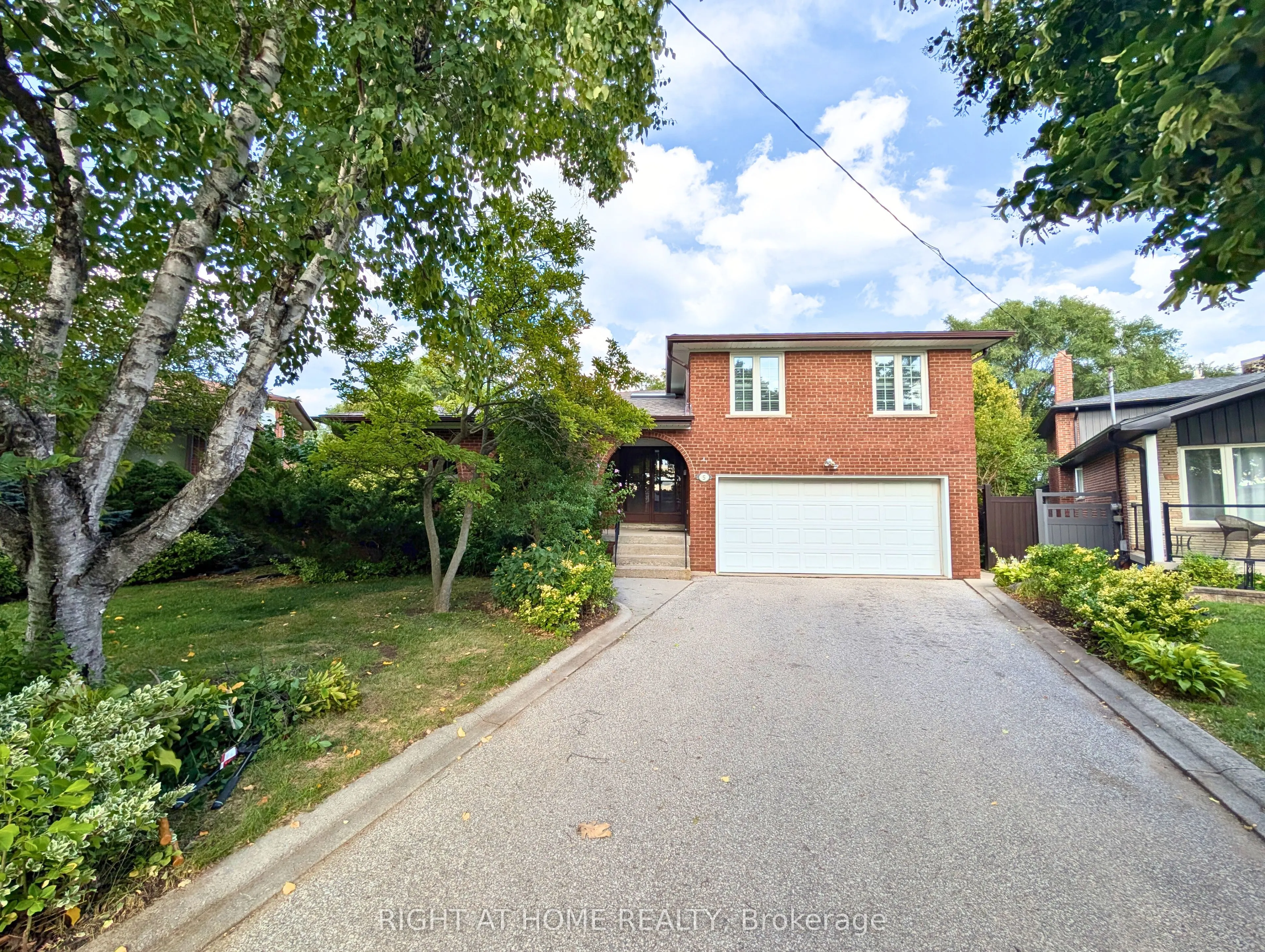 5 Greyswood Court