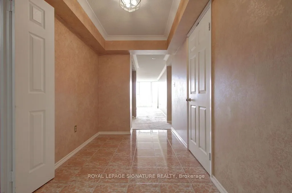 1271 Walden Circle, #704