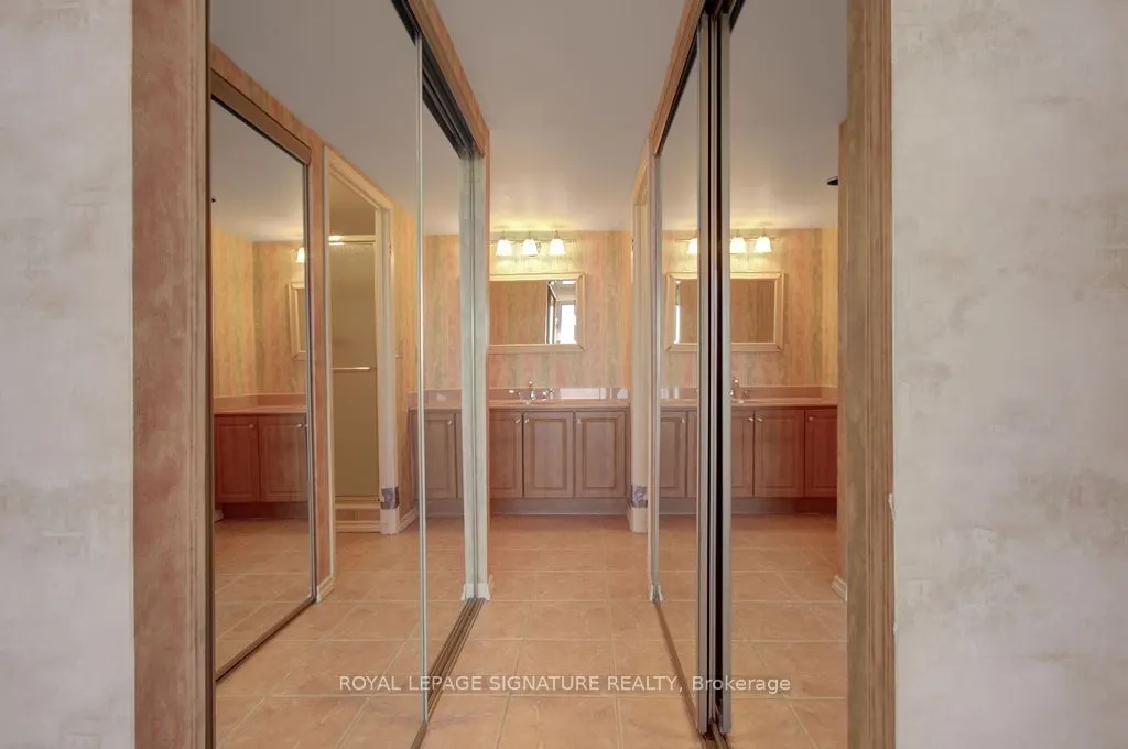 1271 Walden Circle, #704