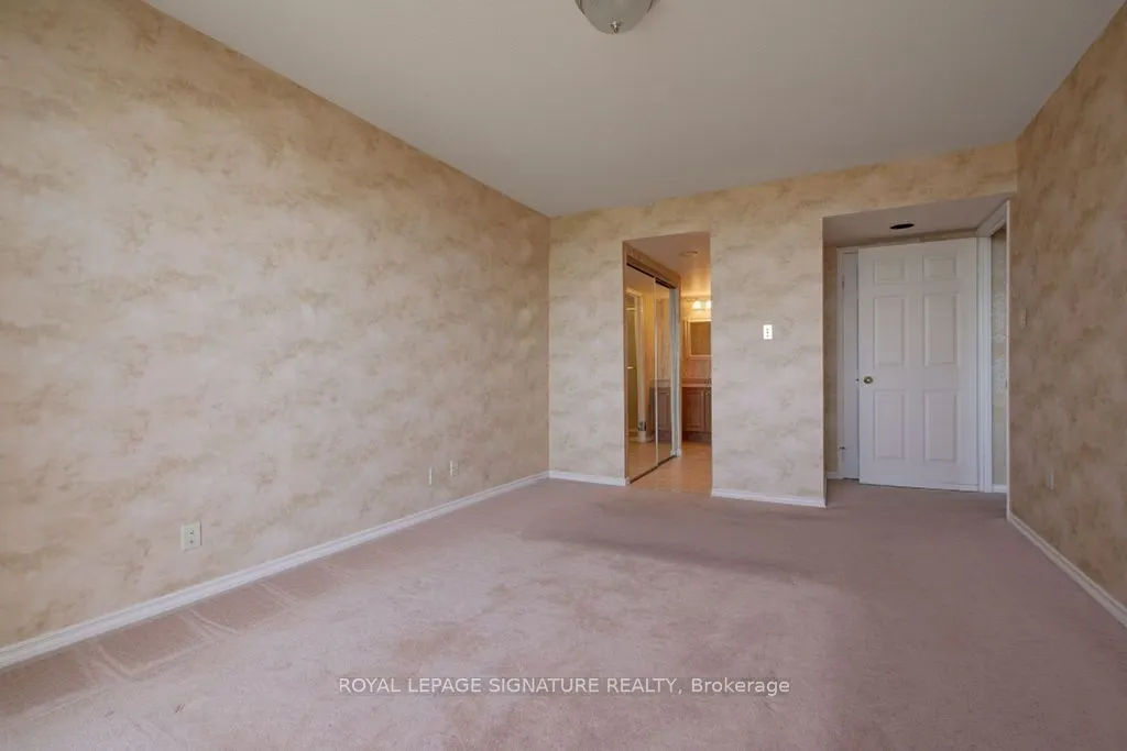 1271 Walden Circle, #704