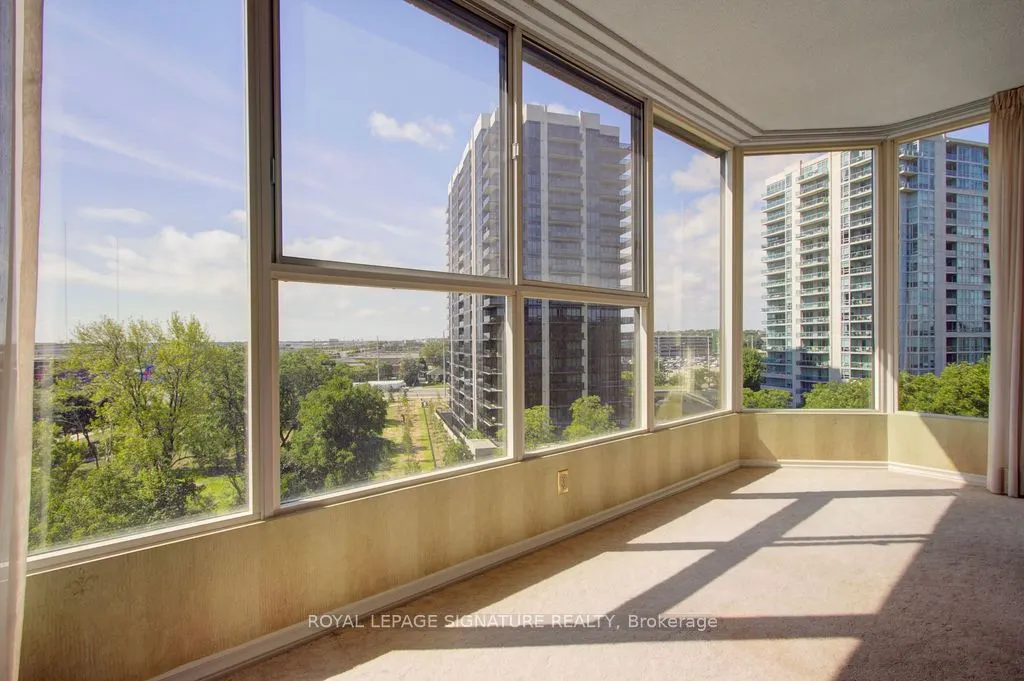 1271 Walden Circle, #704