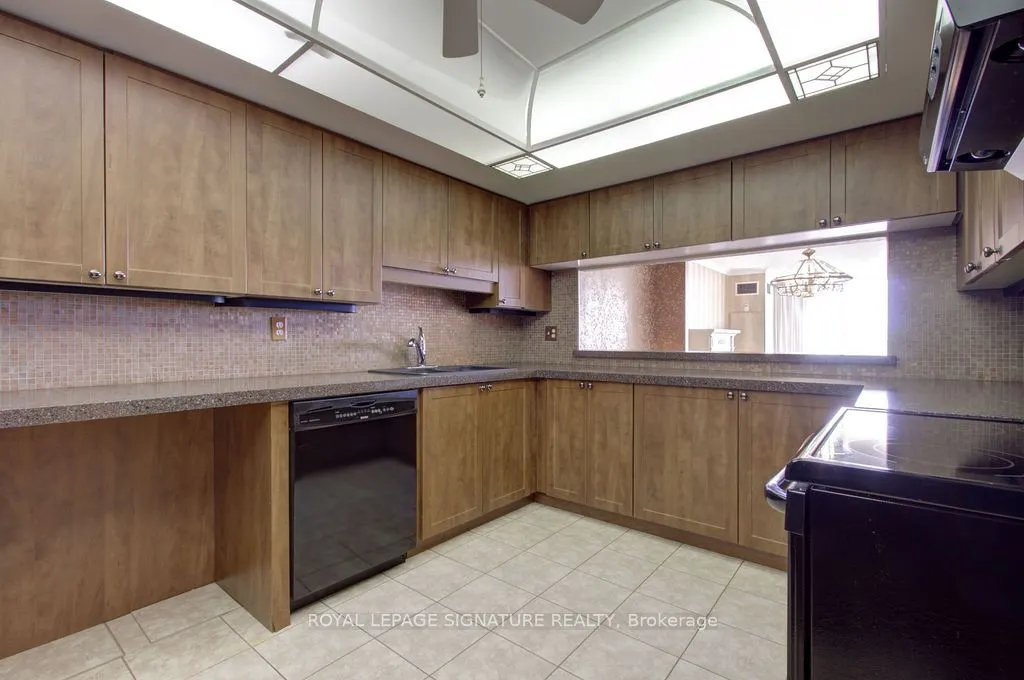 1271 Walden Circle, #704