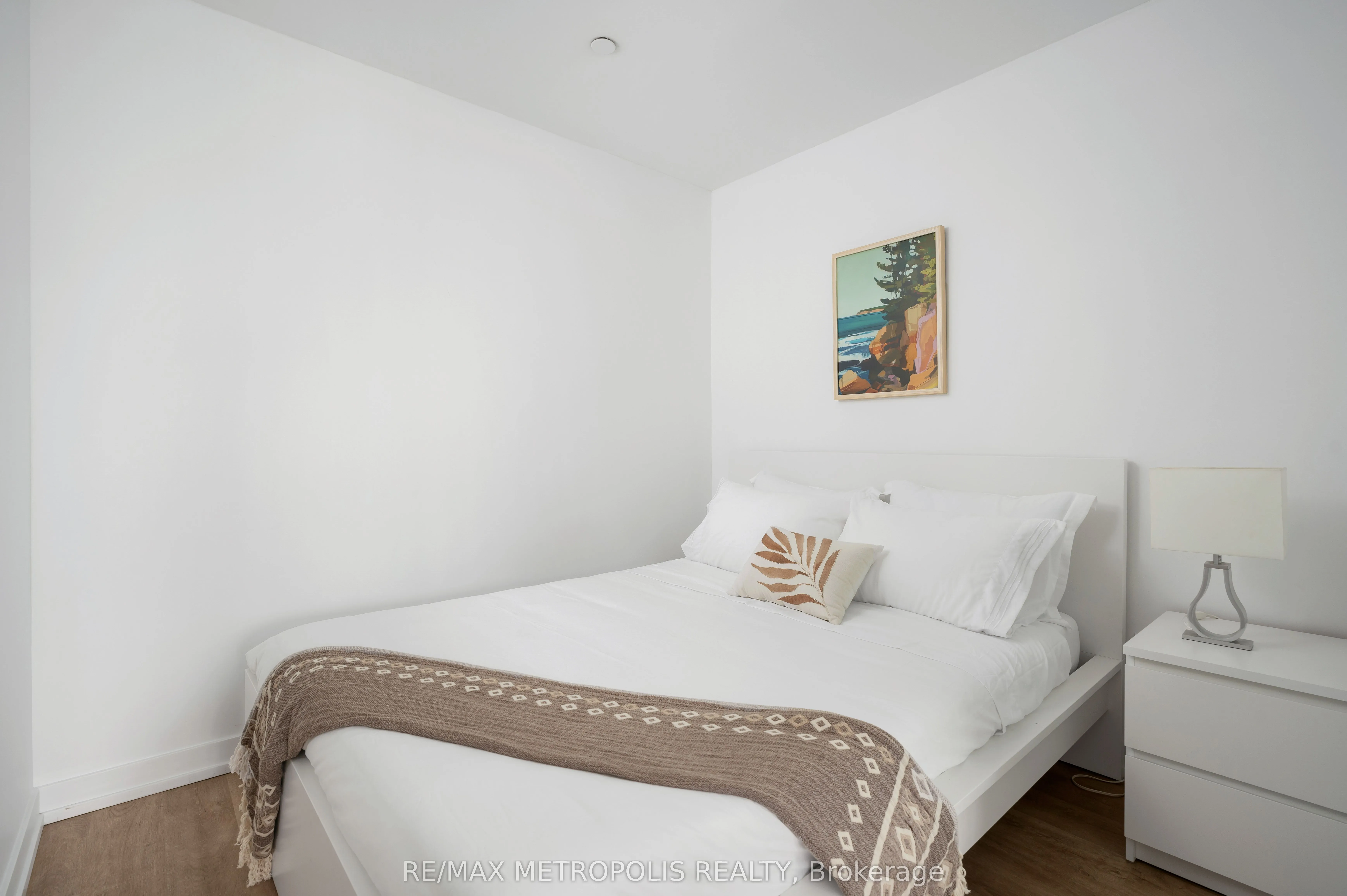 2300 St Clair Avenue W, #407