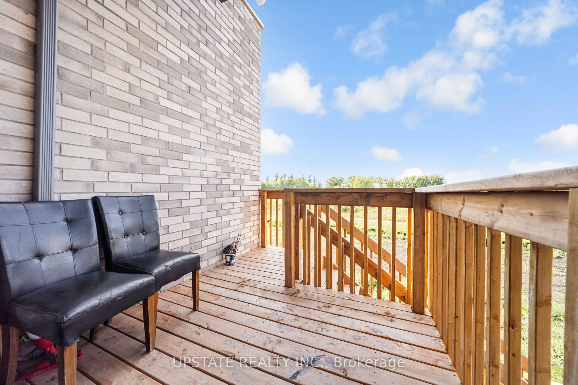 44 Foxsparrow Road