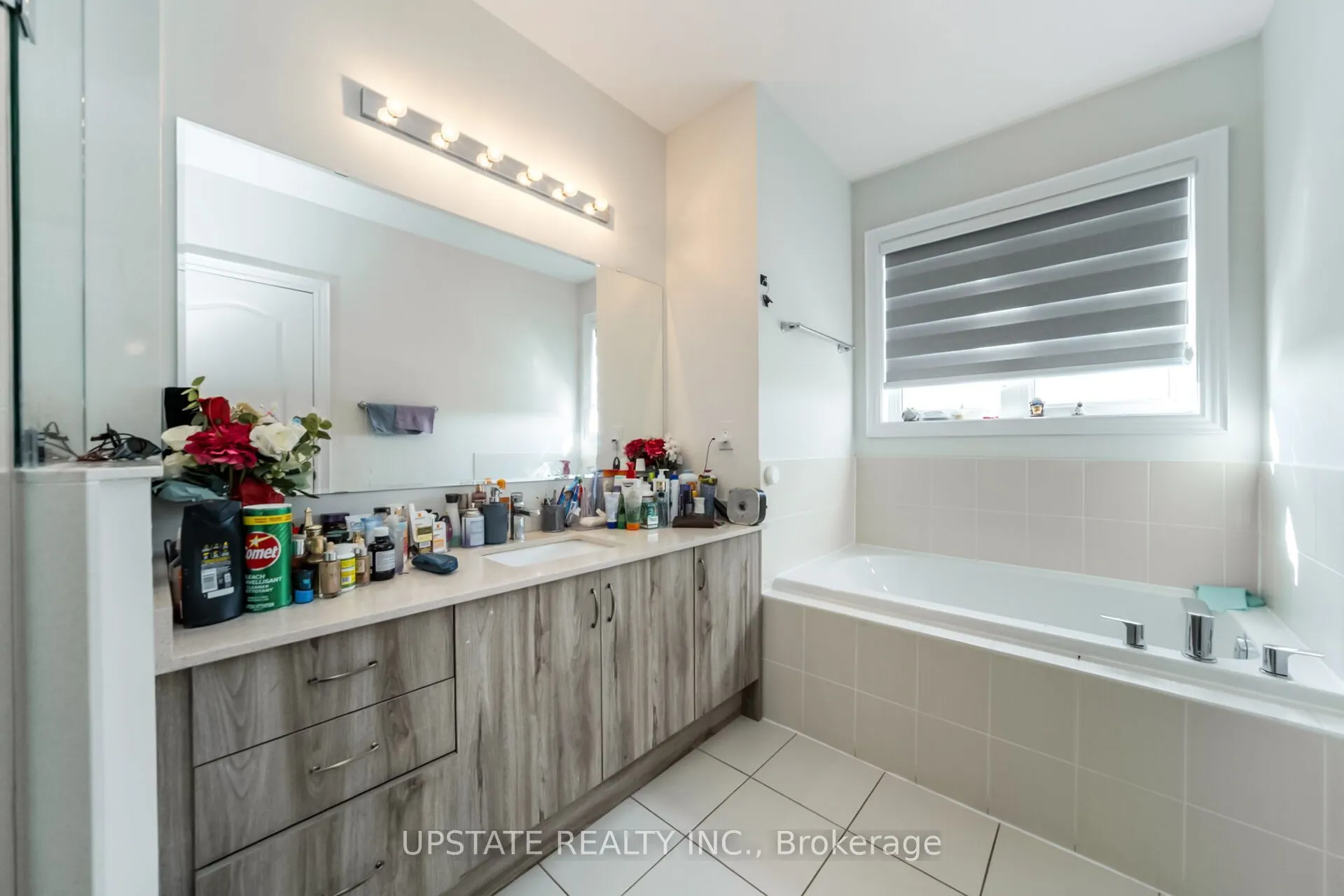 44 Foxsparrow Road