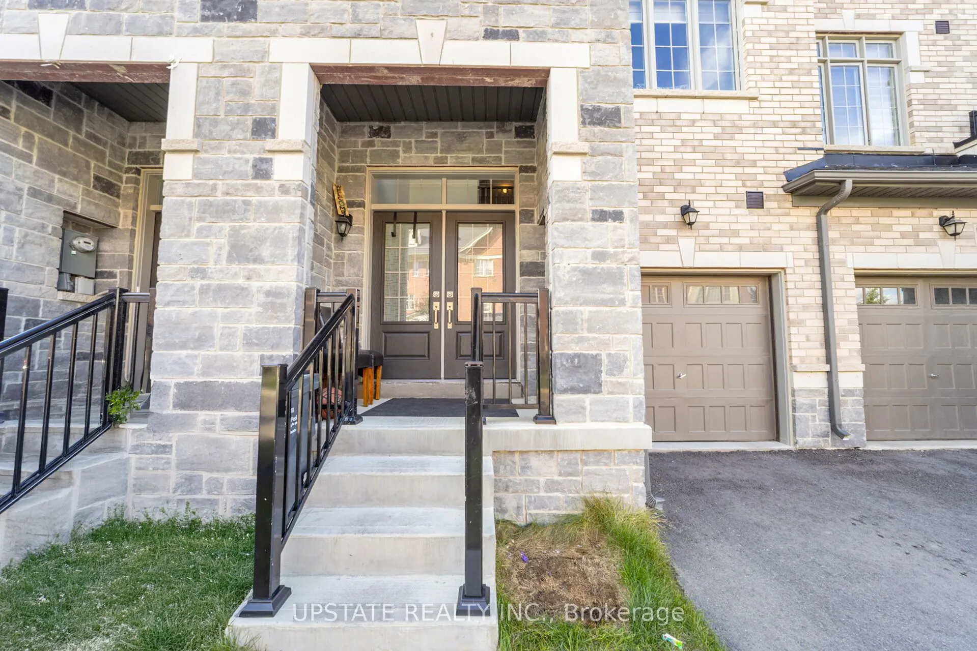 44 Foxsparrow Road