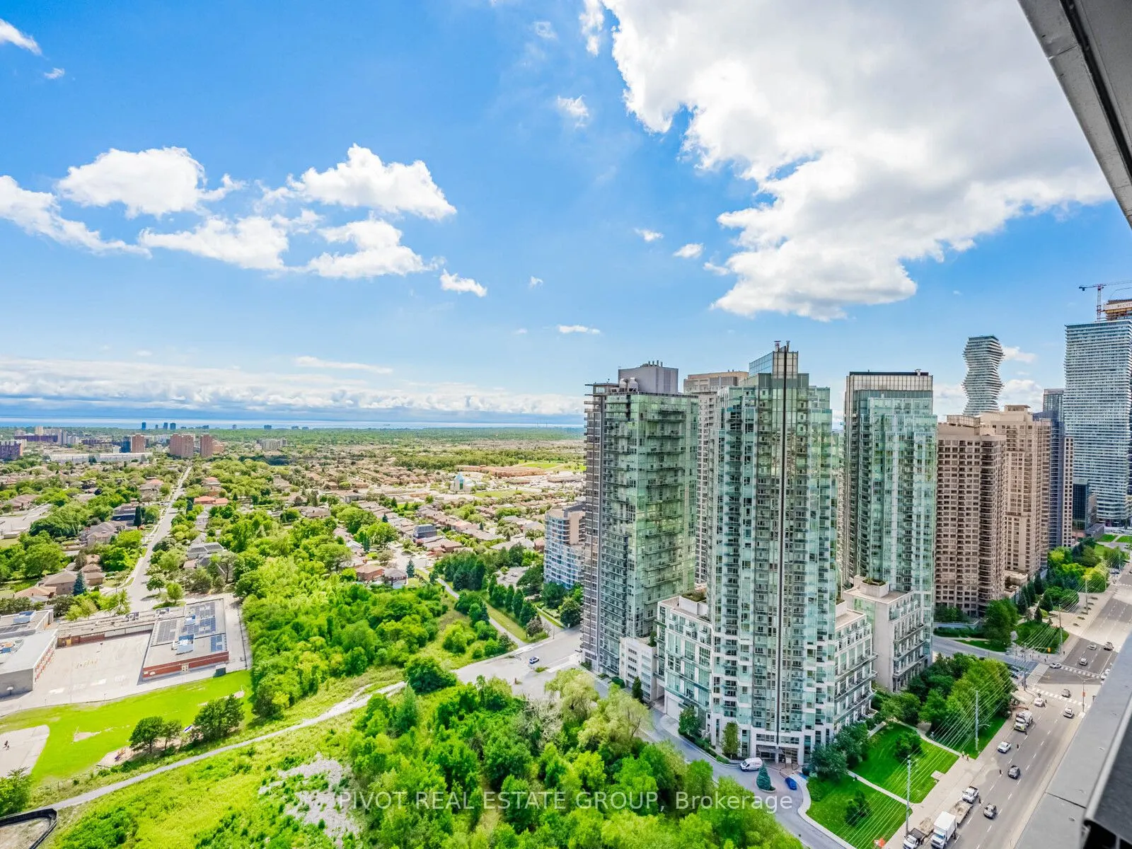 135 City Centre Drive, #UPH01
