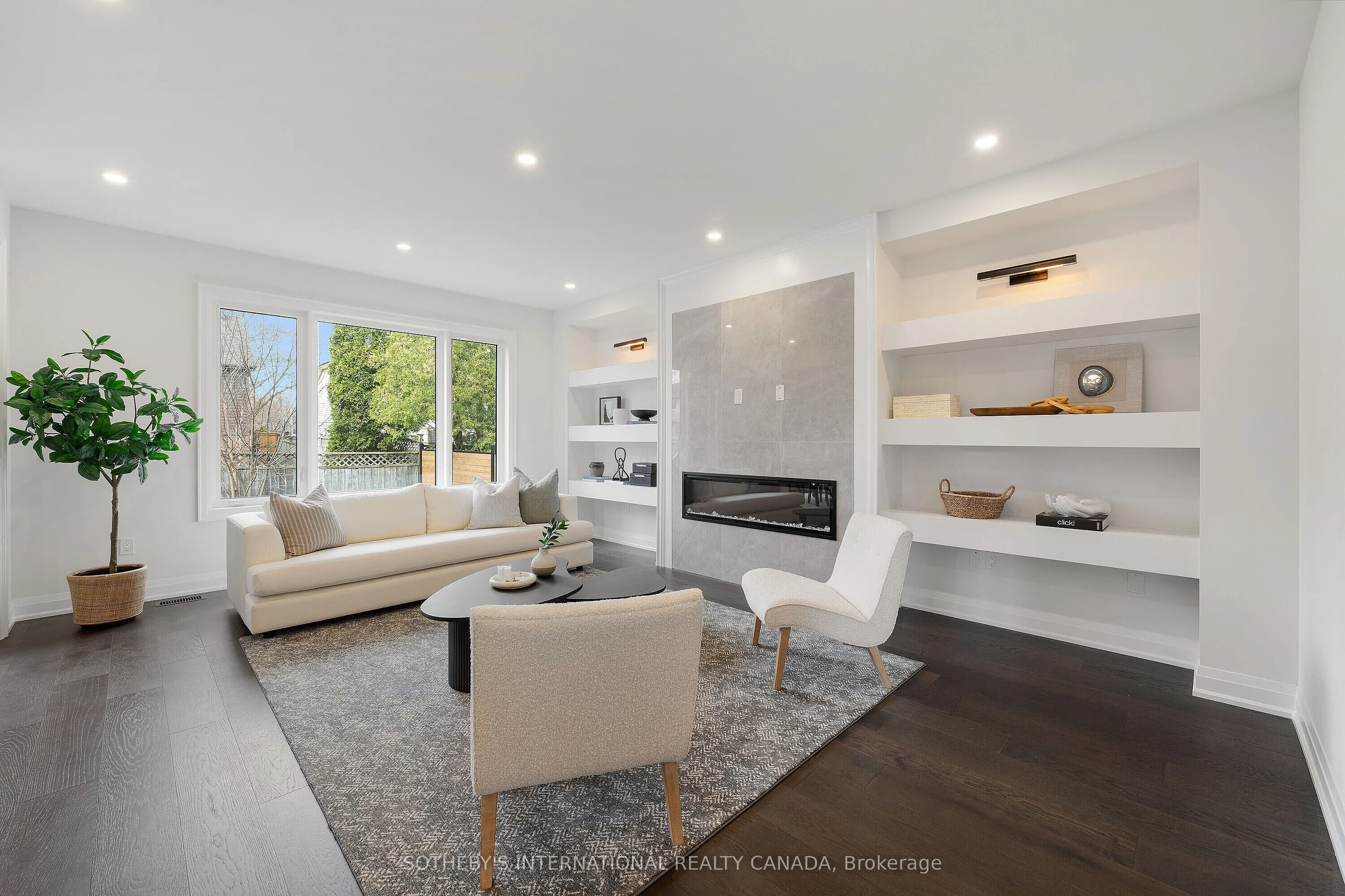 514 Markay Common