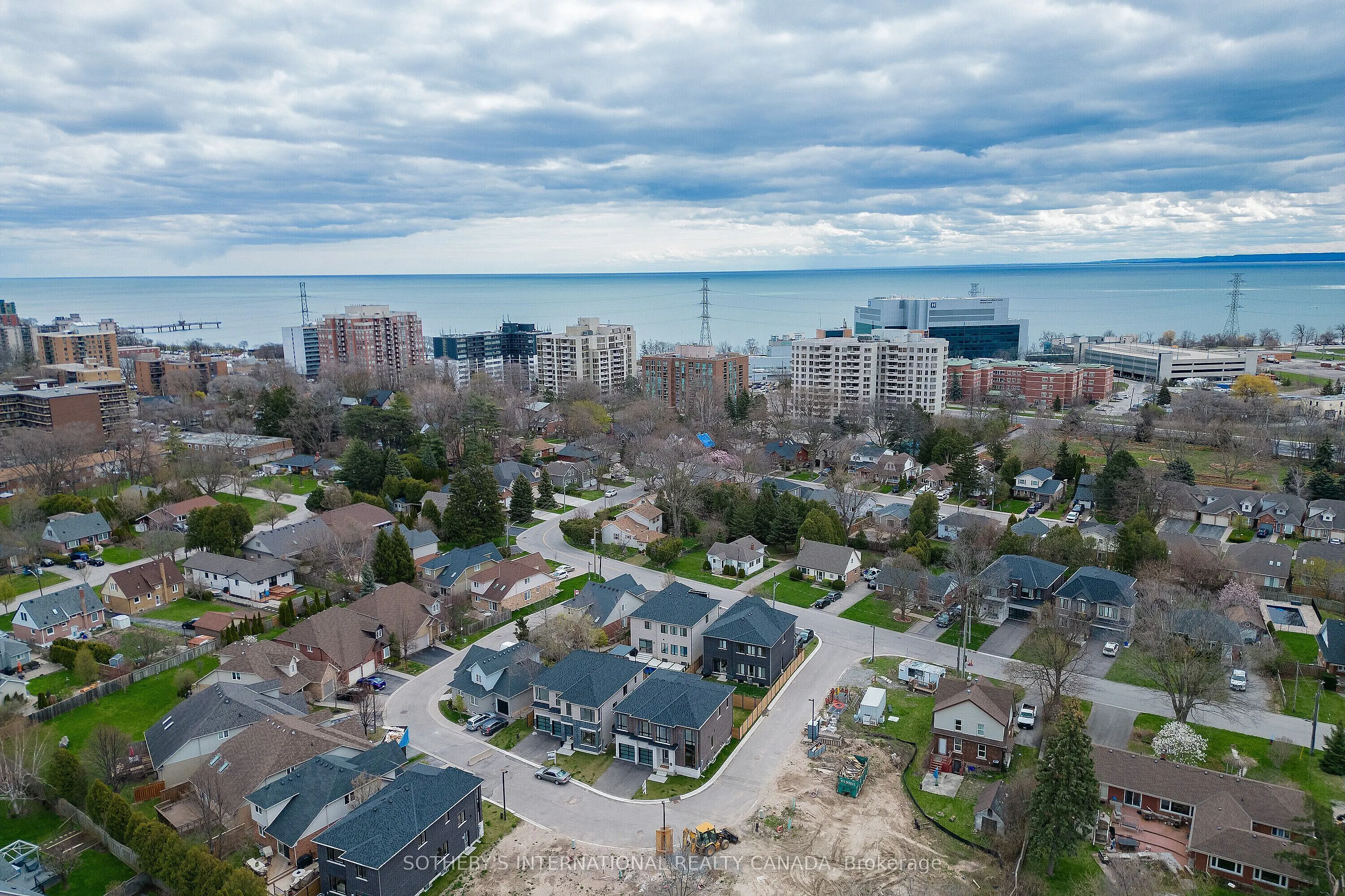 514 Markay Common