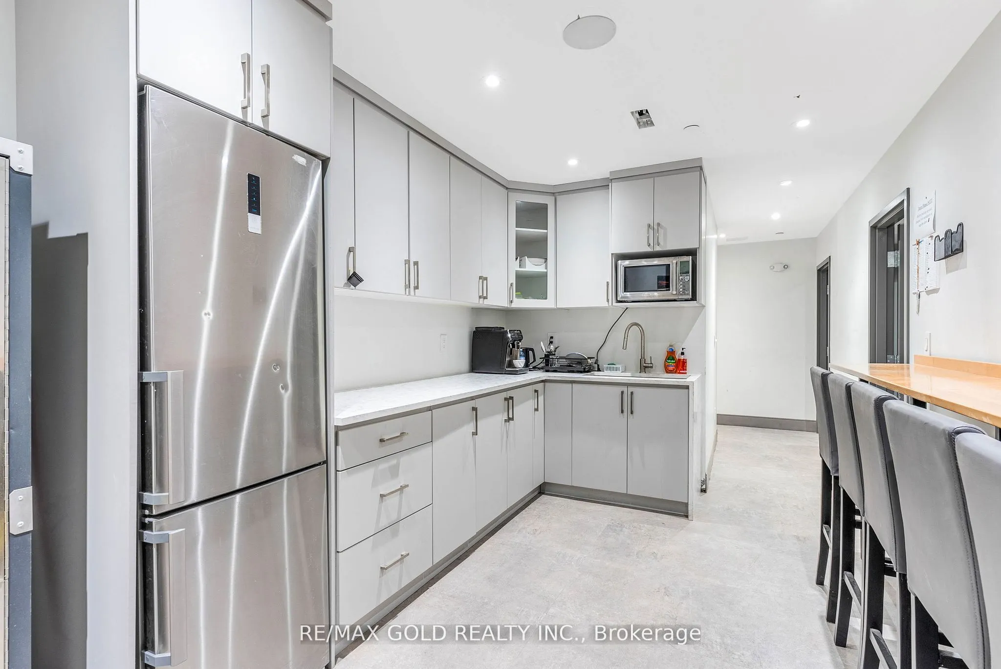 173 Advance Boulevard, #58