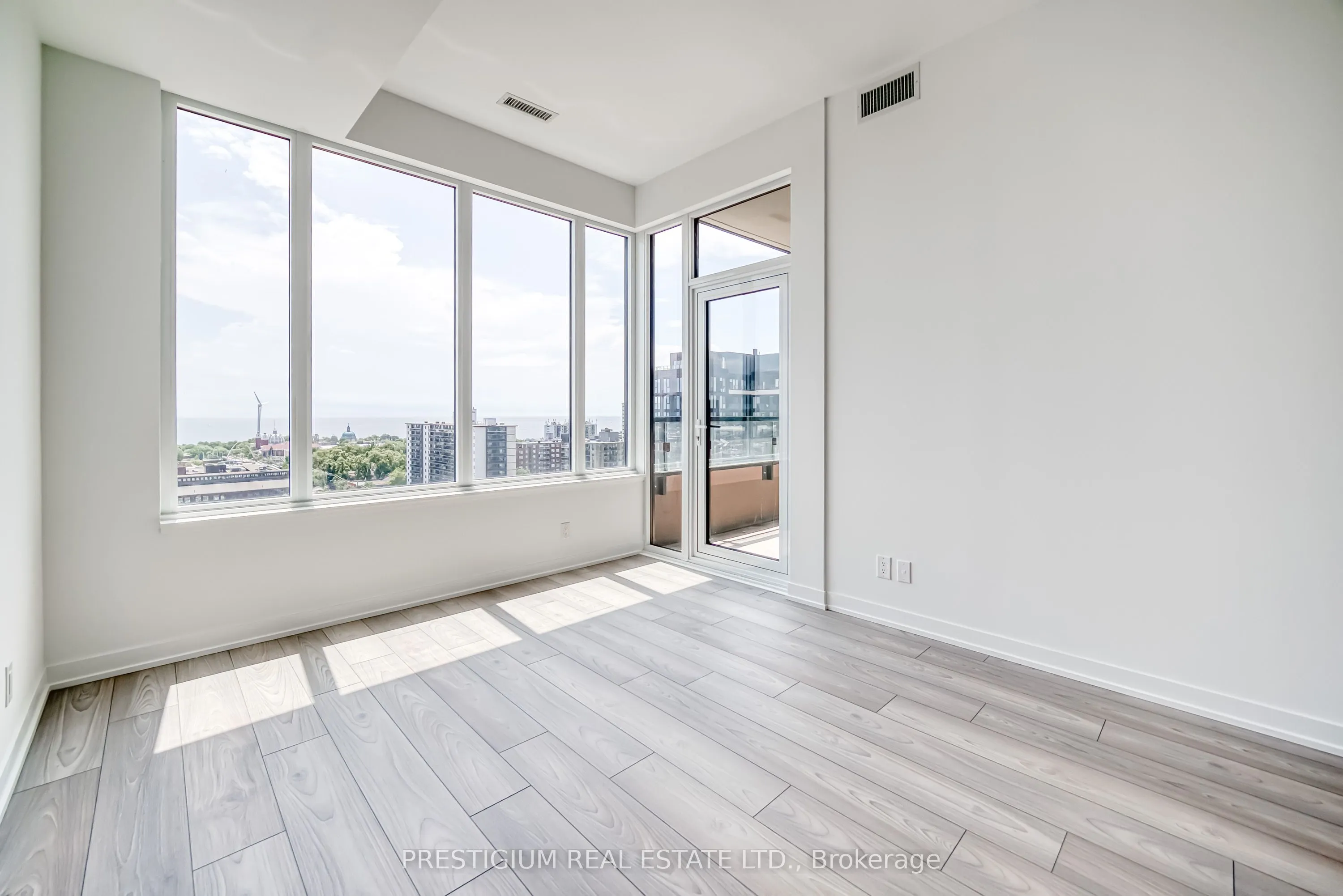 285 Dufferin Street, #1211