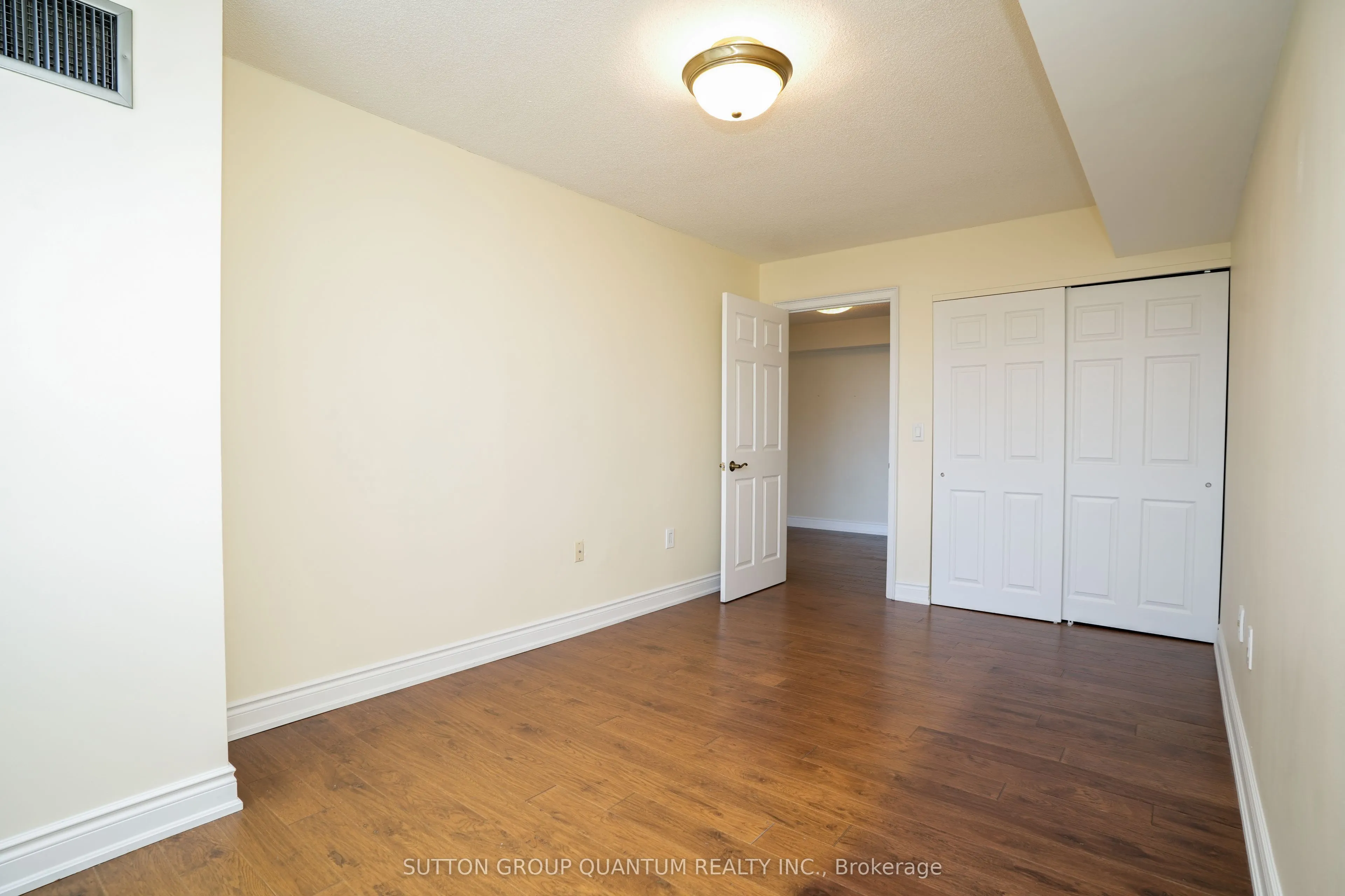 1271 Walden Circle, #1008