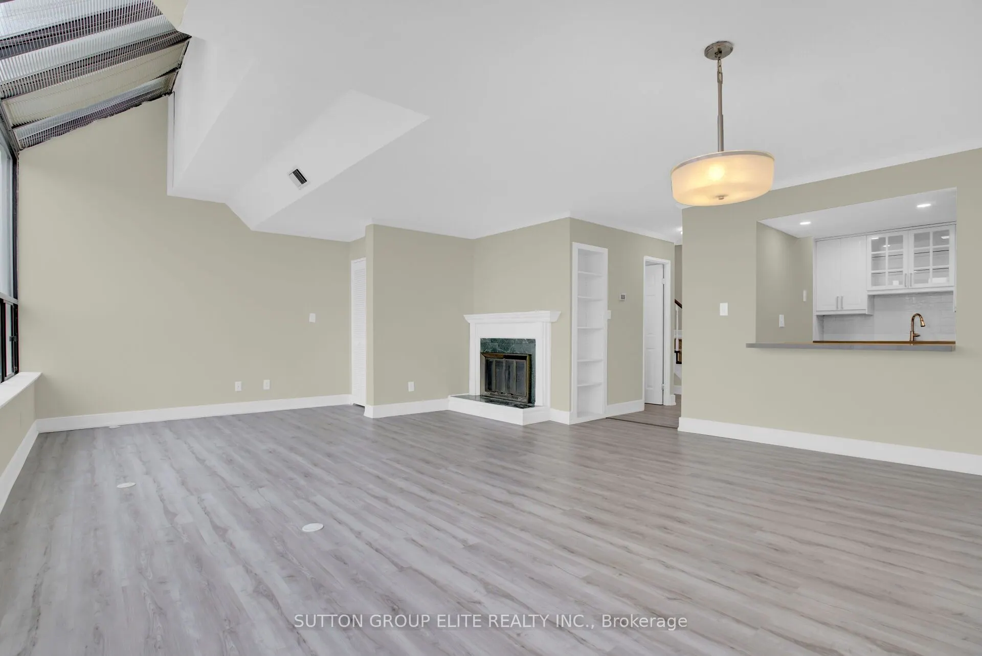 200 Robert Speck Parkway, #5