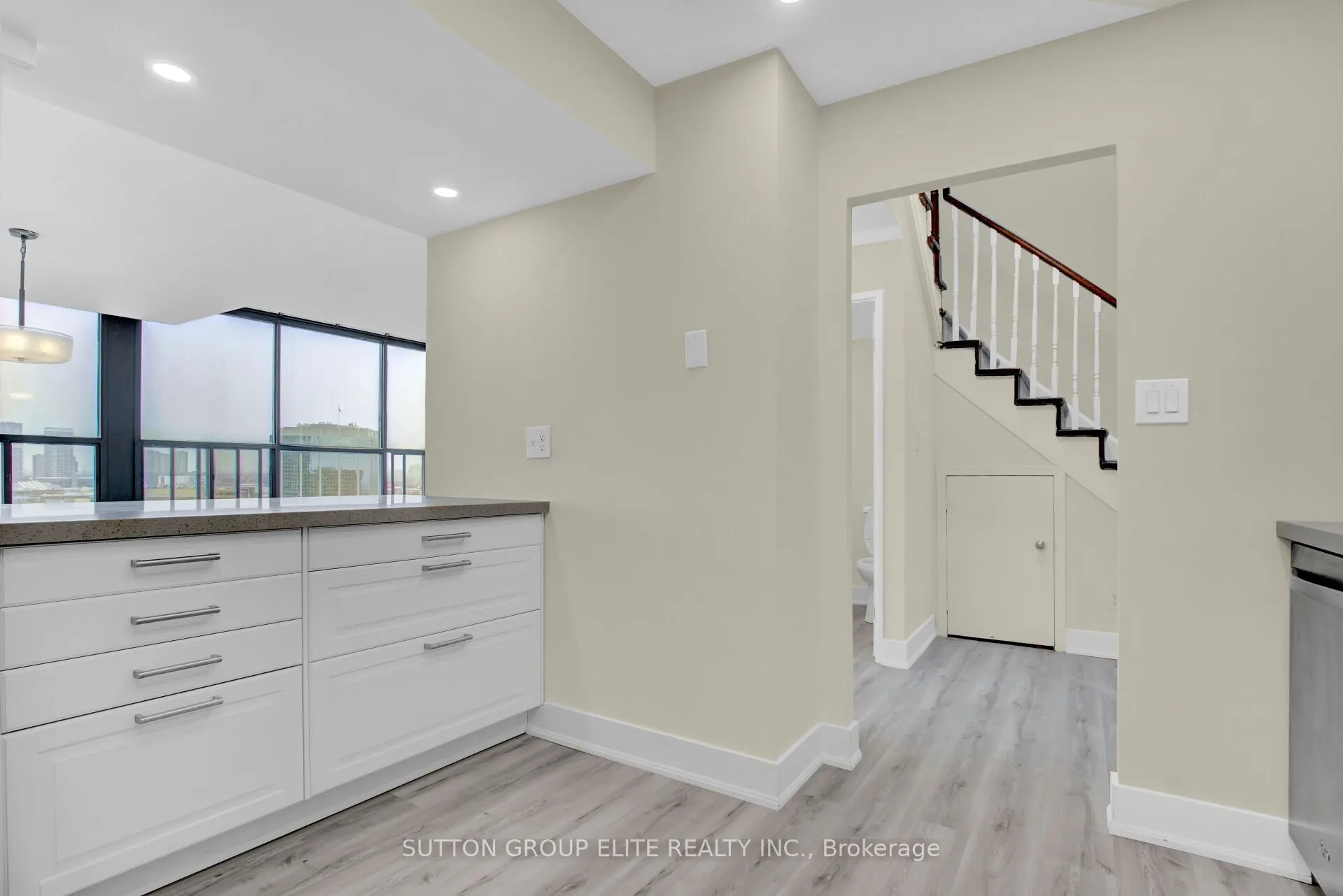 200 Robert Speck Parkway, #5