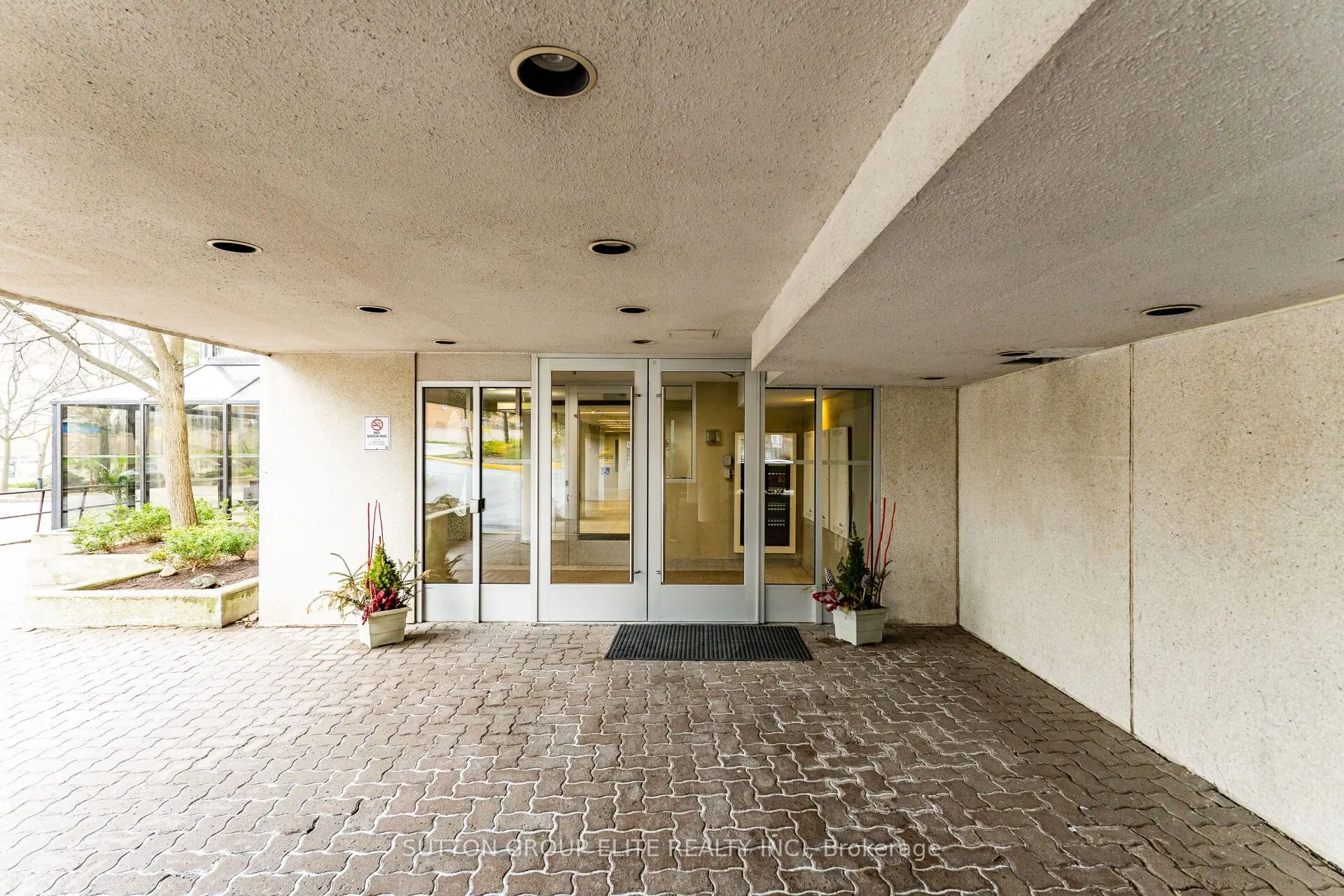200 Robert Speck Parkway, #5