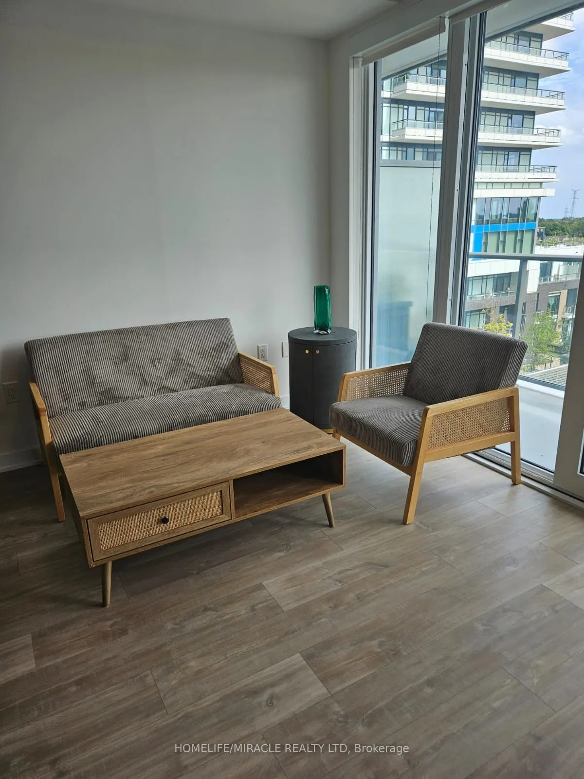 4675 Metcalfe Avenue, #403