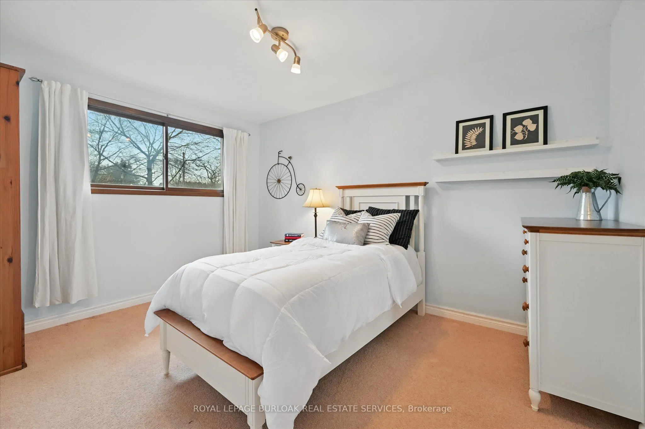 768 King Road
