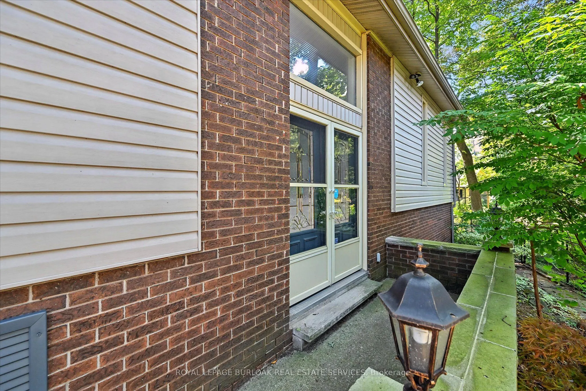 768 King Road