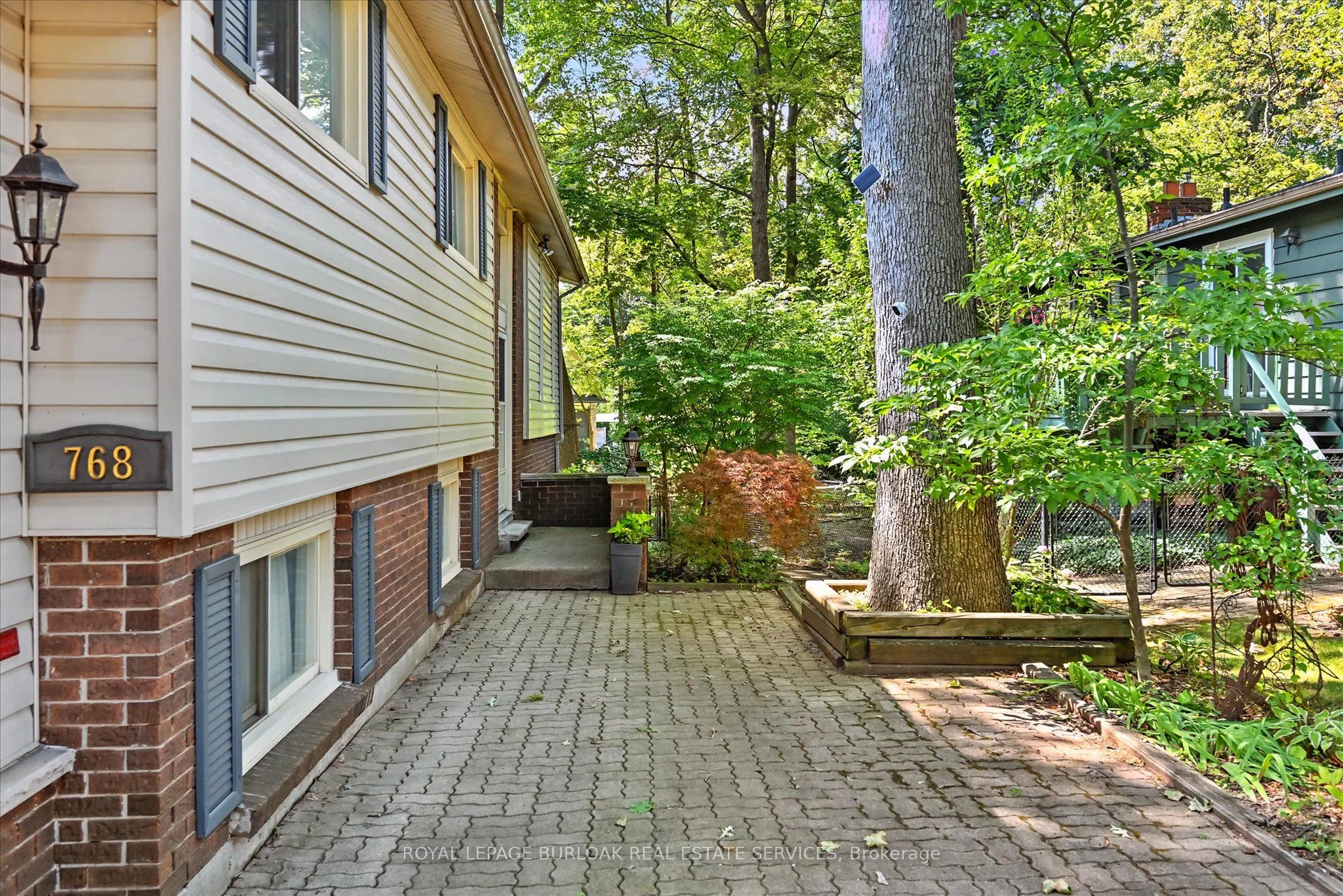 768 King Road