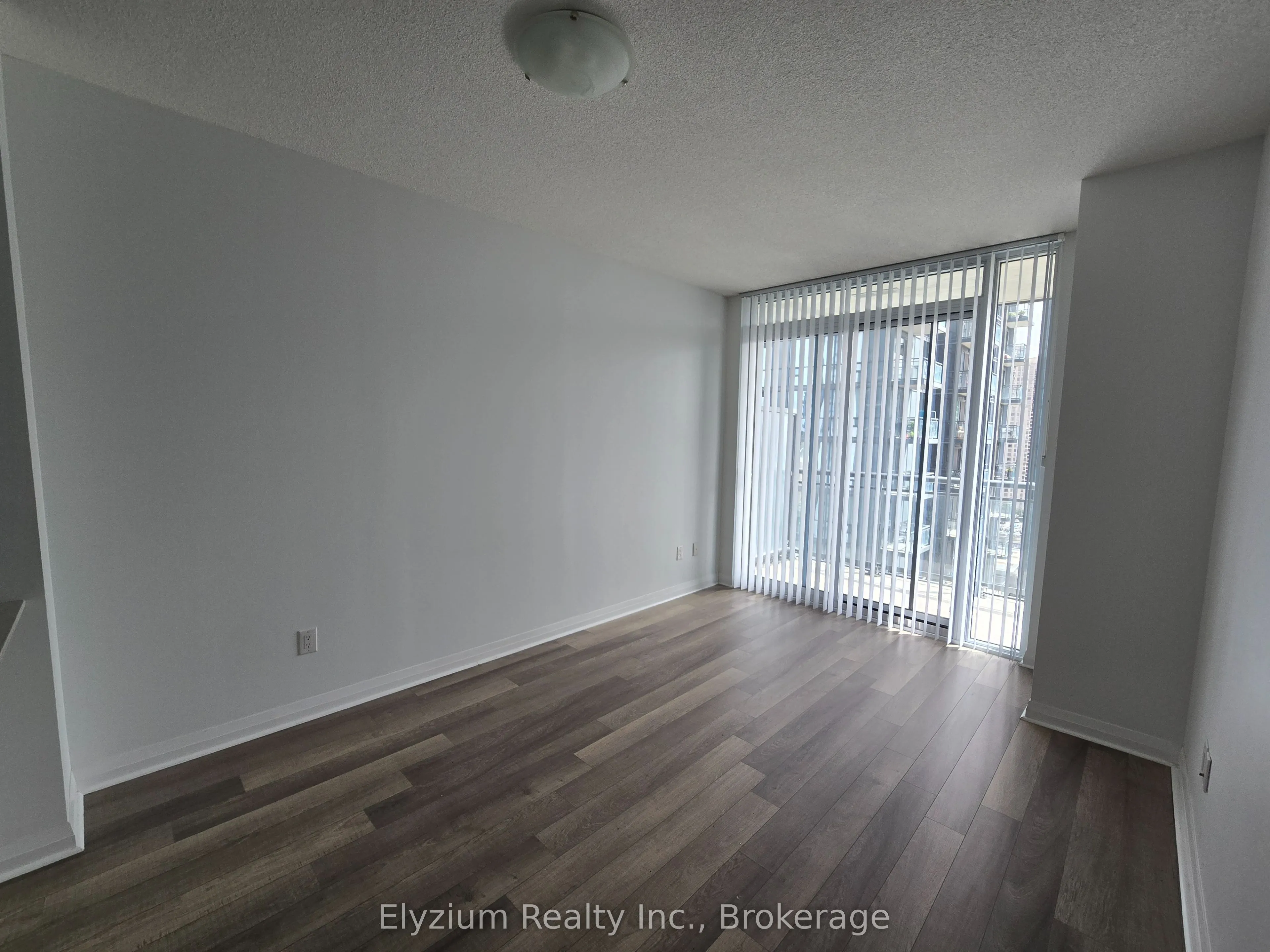 5033 Four Springs Avenue, #1411