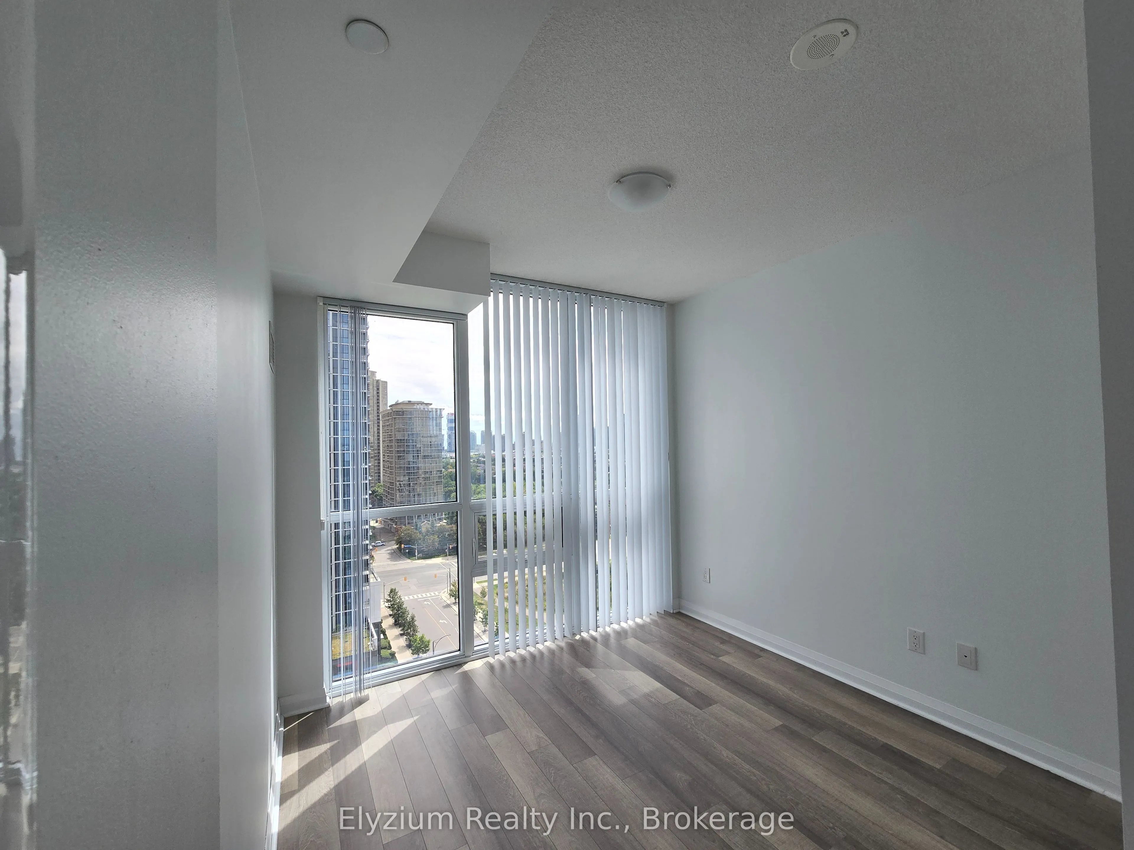 5033 Four Springs Avenue, #1411