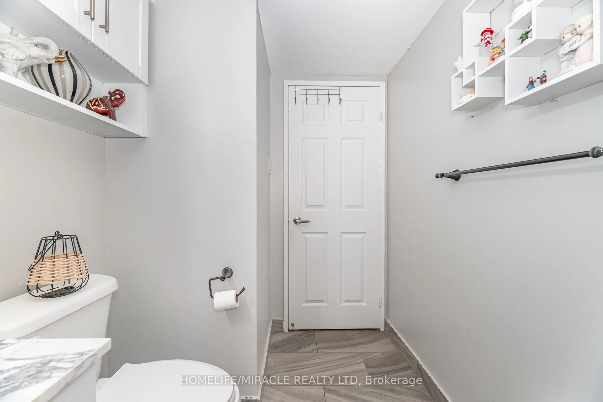 26 Hanover Road, #1705