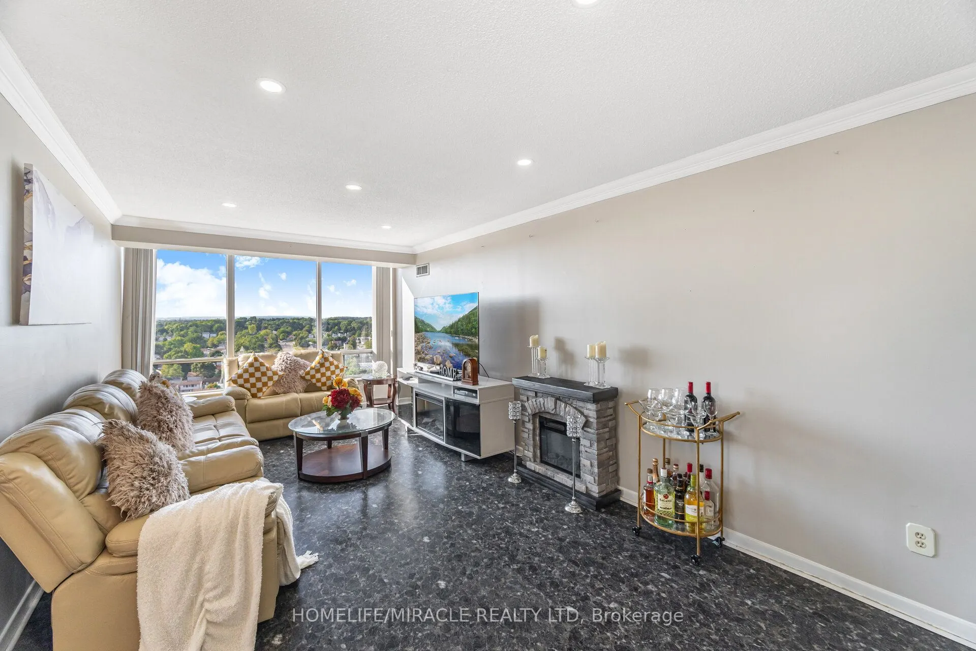 26 Hanover Road, #1705