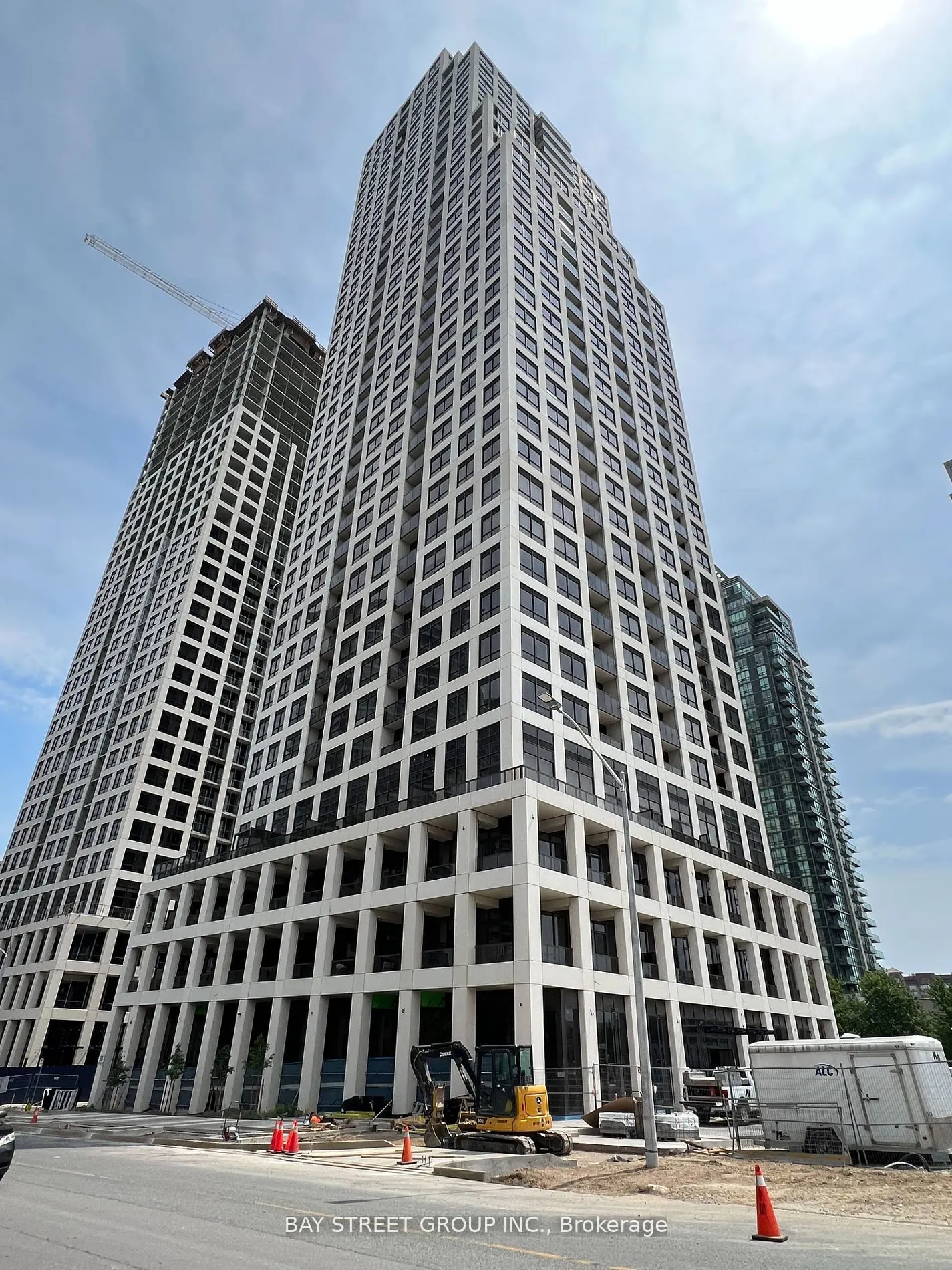 36 Elm Drive W, #2205