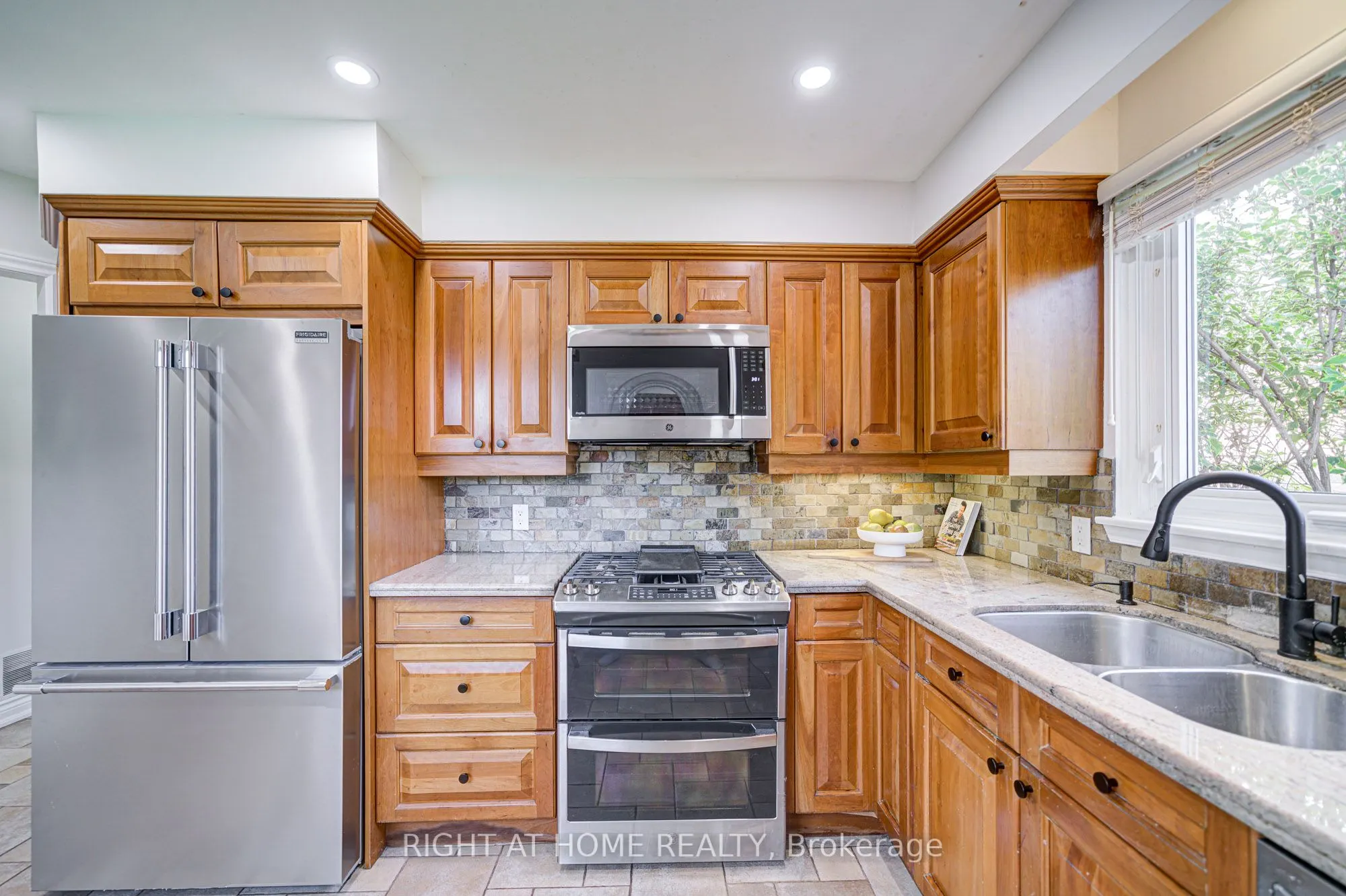 2674 Constable Road