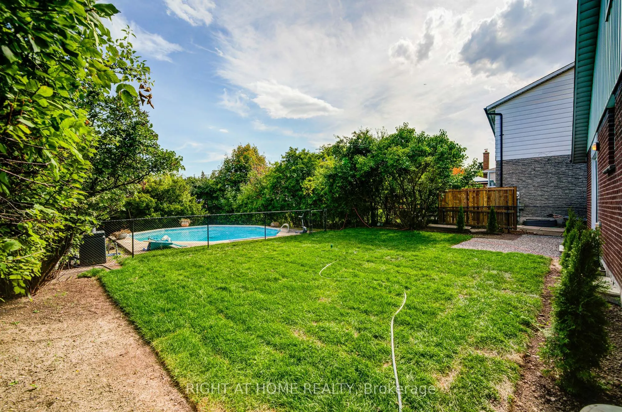2674 Constable Road