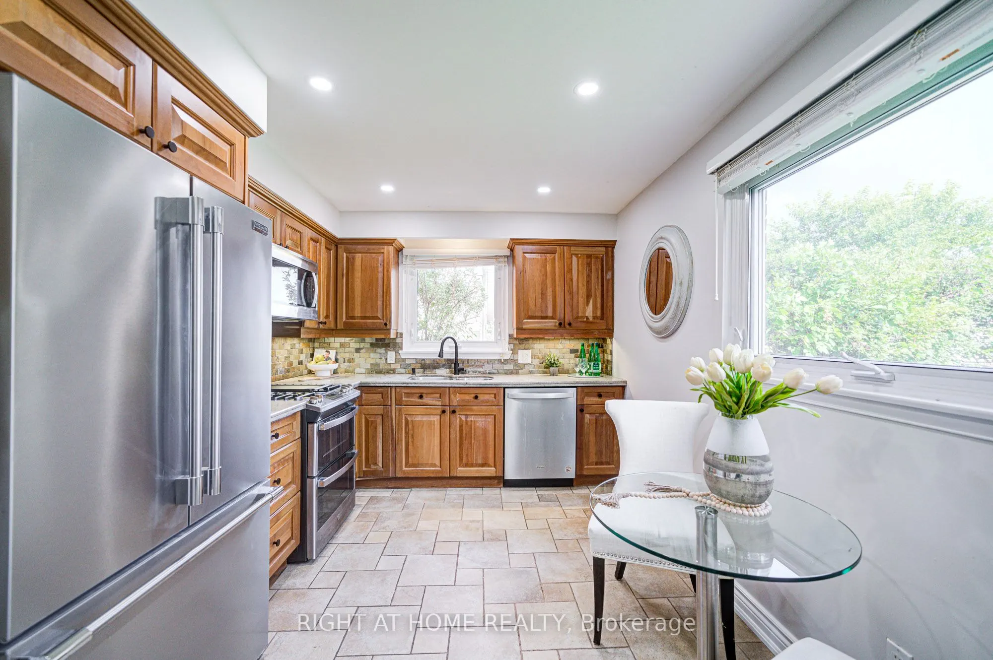 2674 Constable Road