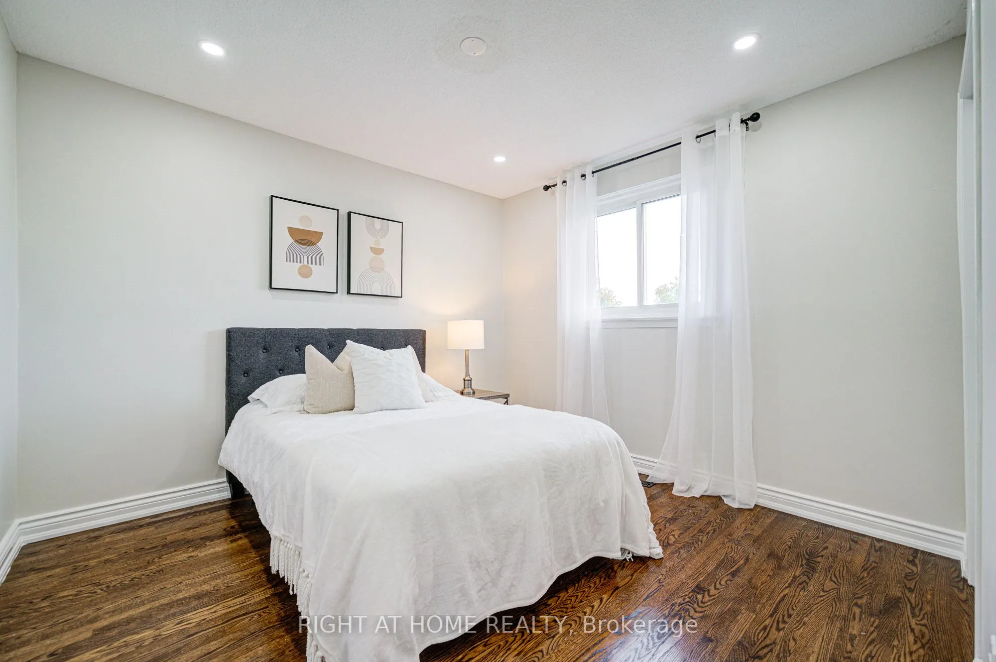 2674 Constable Road