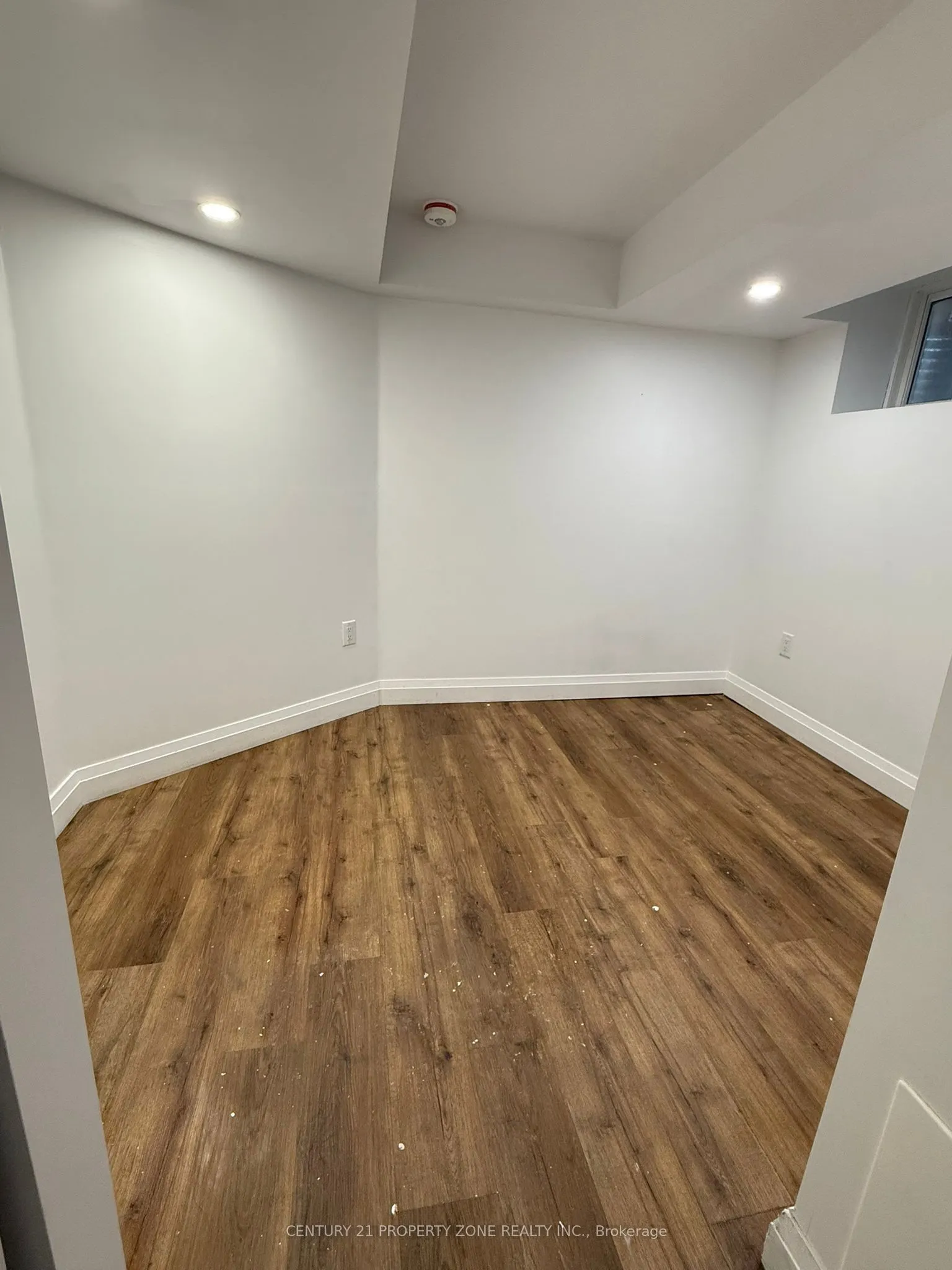 14 Cox Crescent, #Bsmt