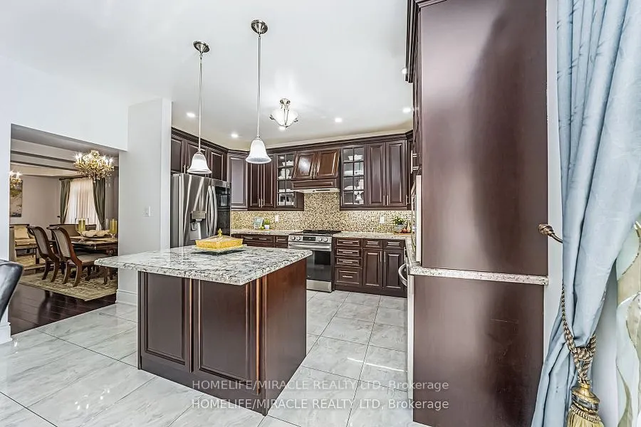 6 Currant Road