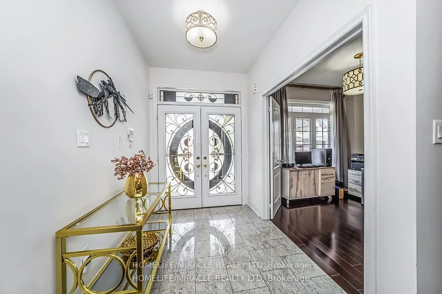 6 Currant Road