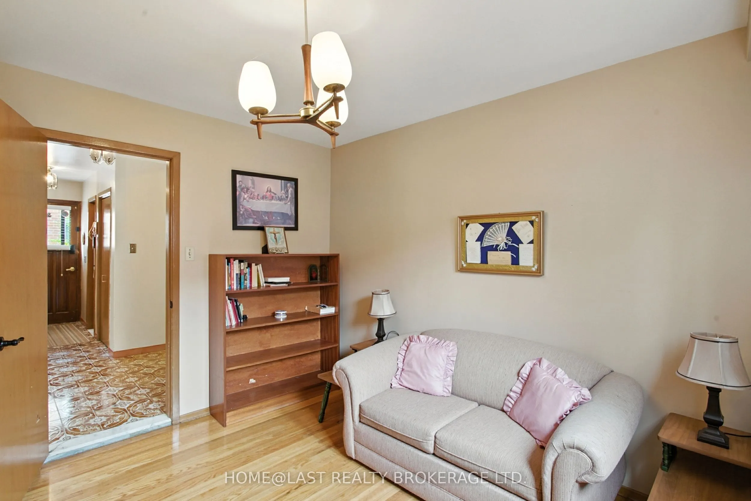 15 Blacksmith Crescent