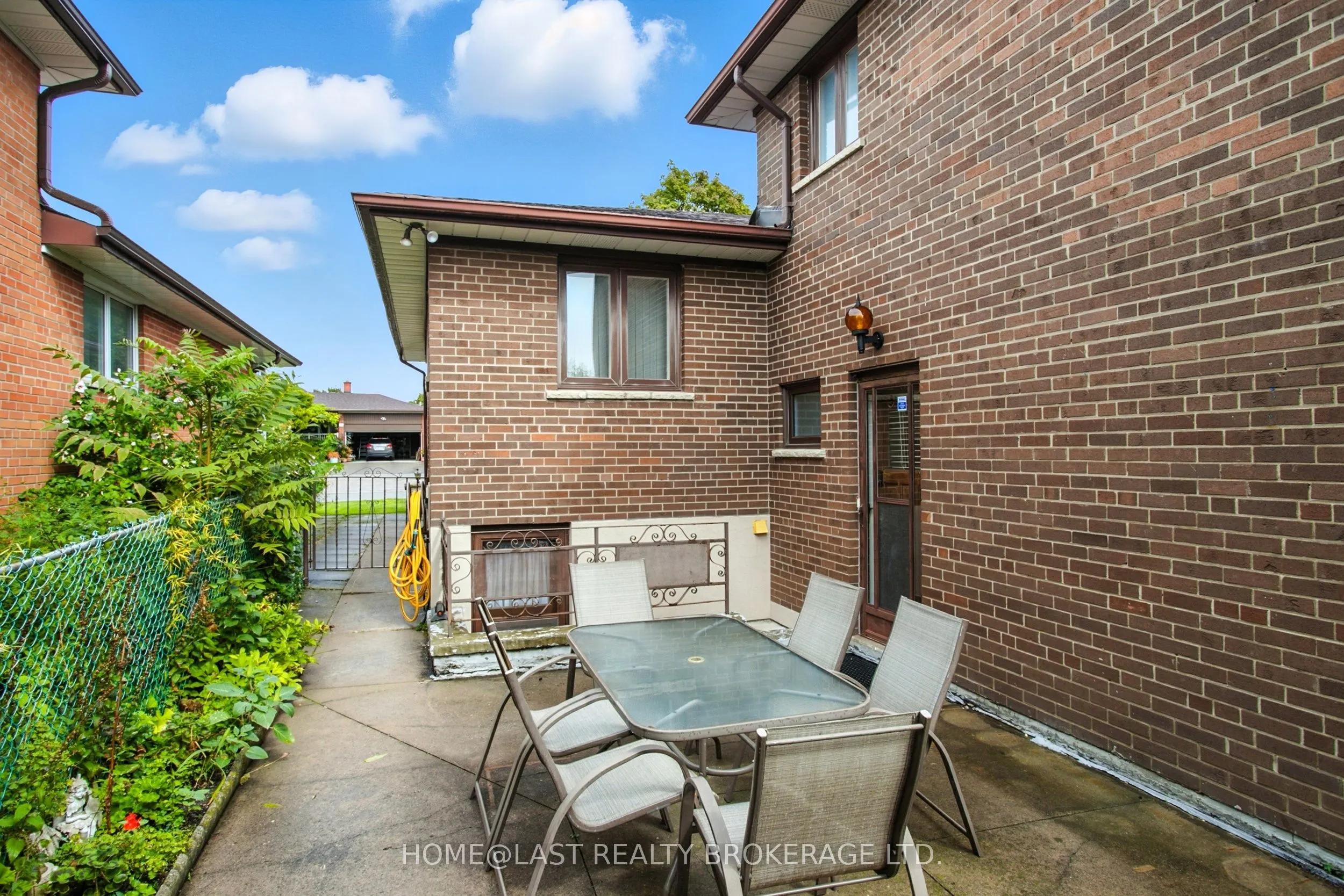 15 Blacksmith Crescent