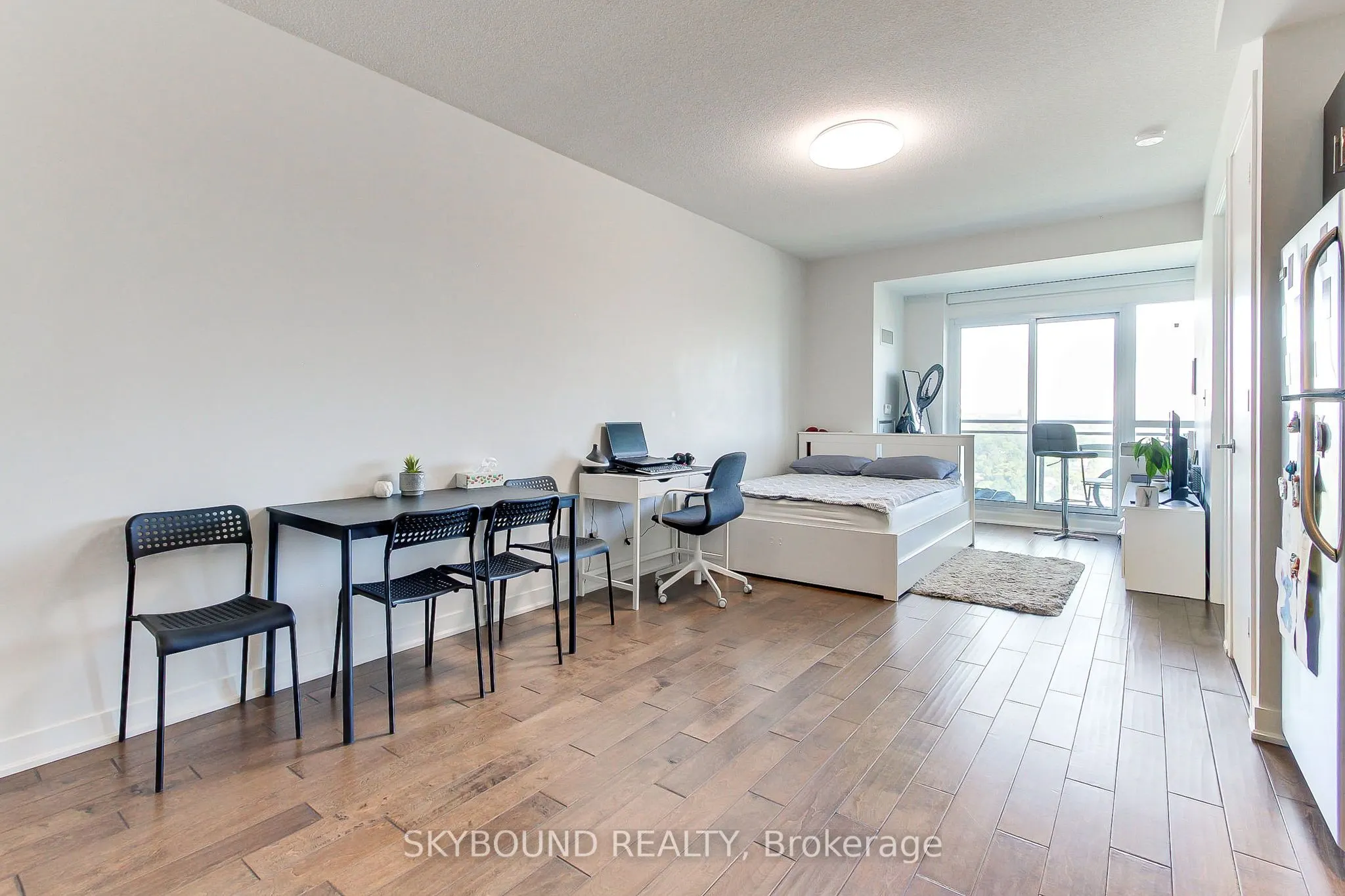 165 Legion Road N, #2723