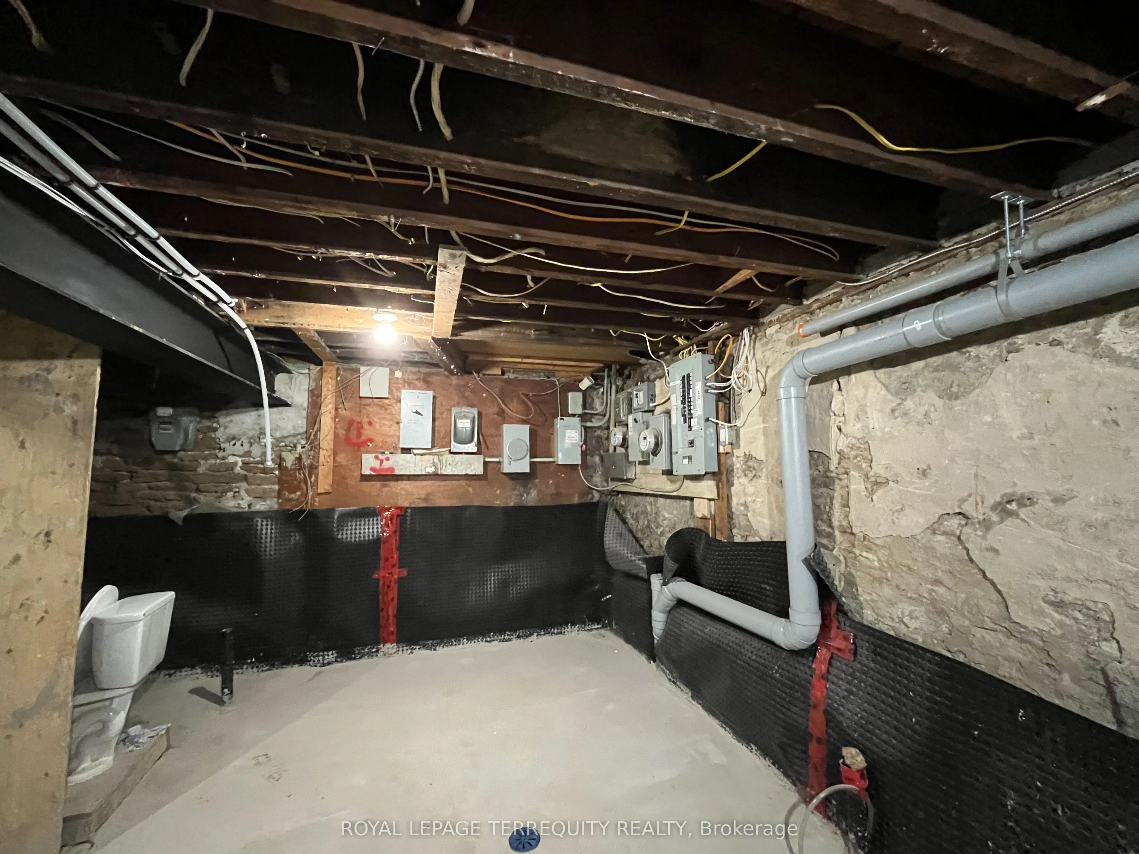 389 Jane Street, #B
