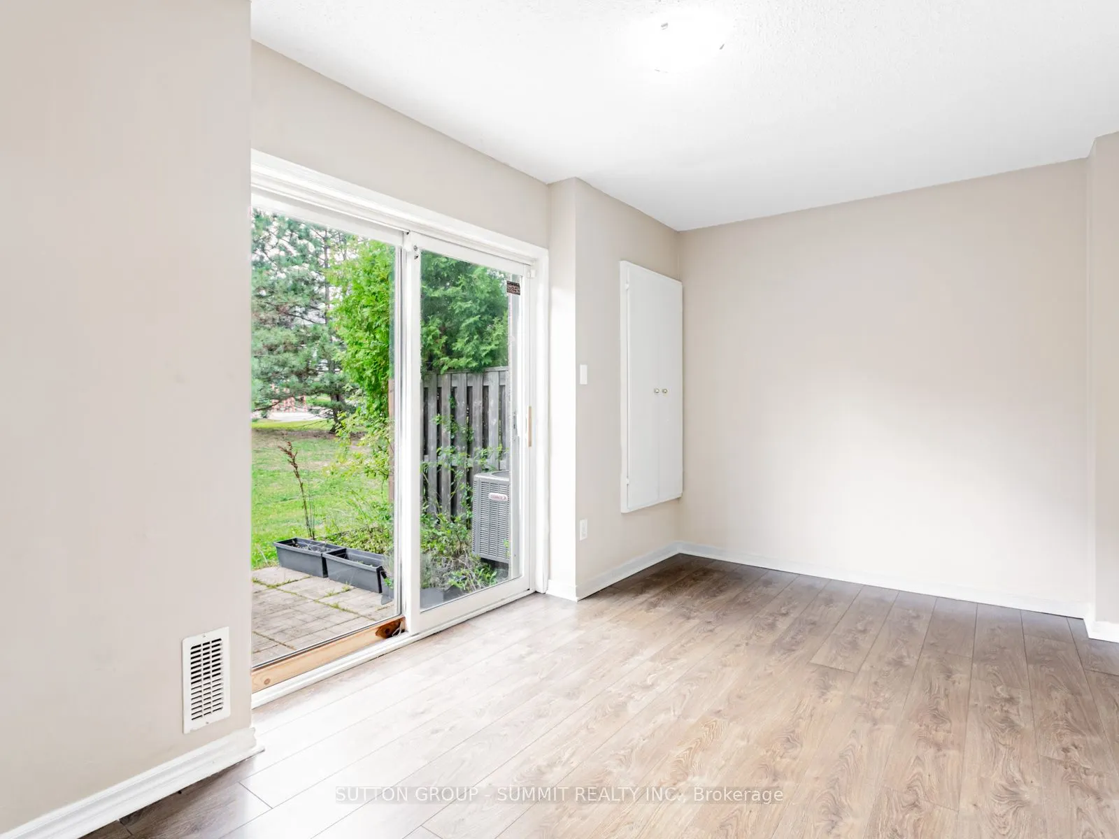 4950 Albina Way, #6