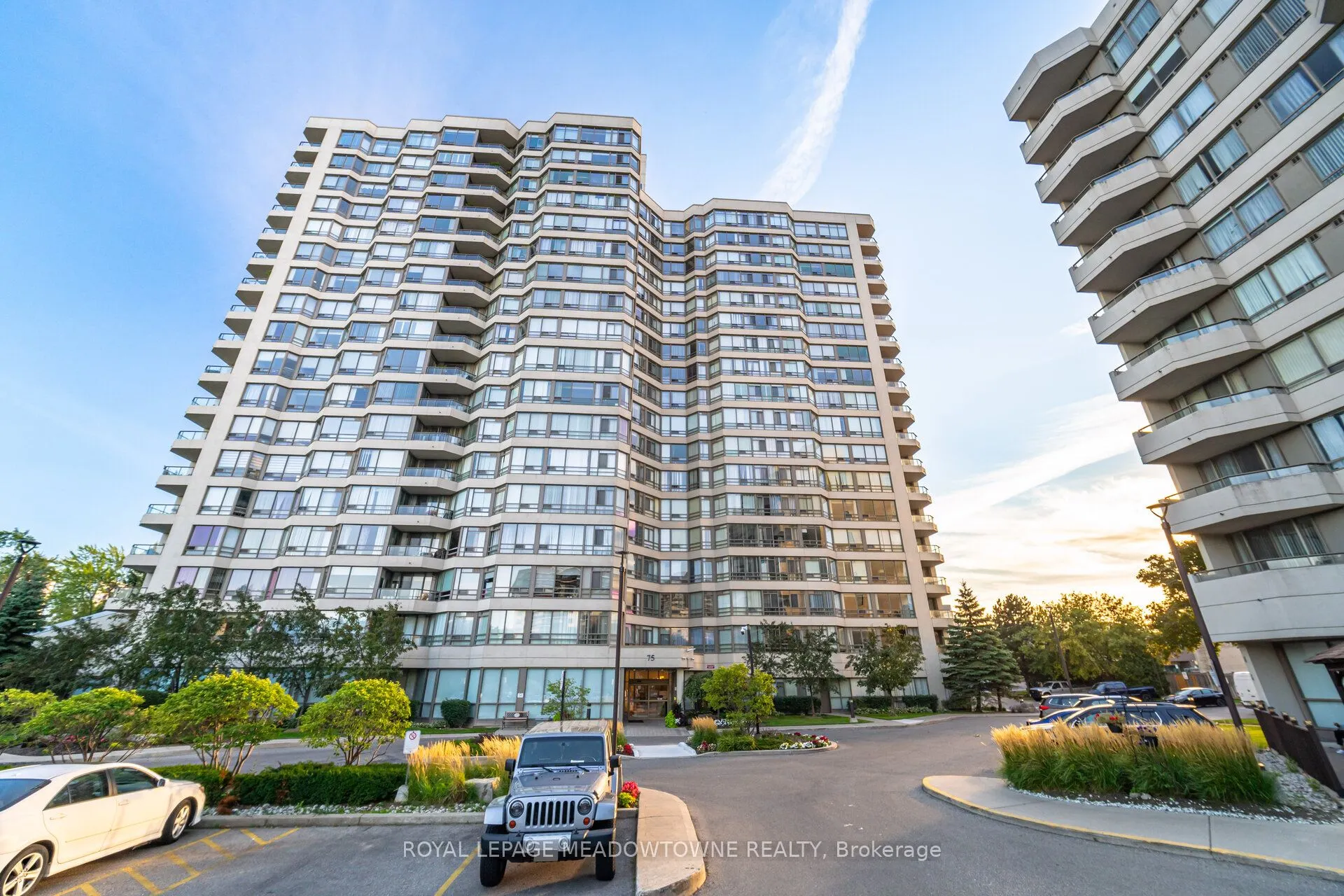 75 King Street E, #406