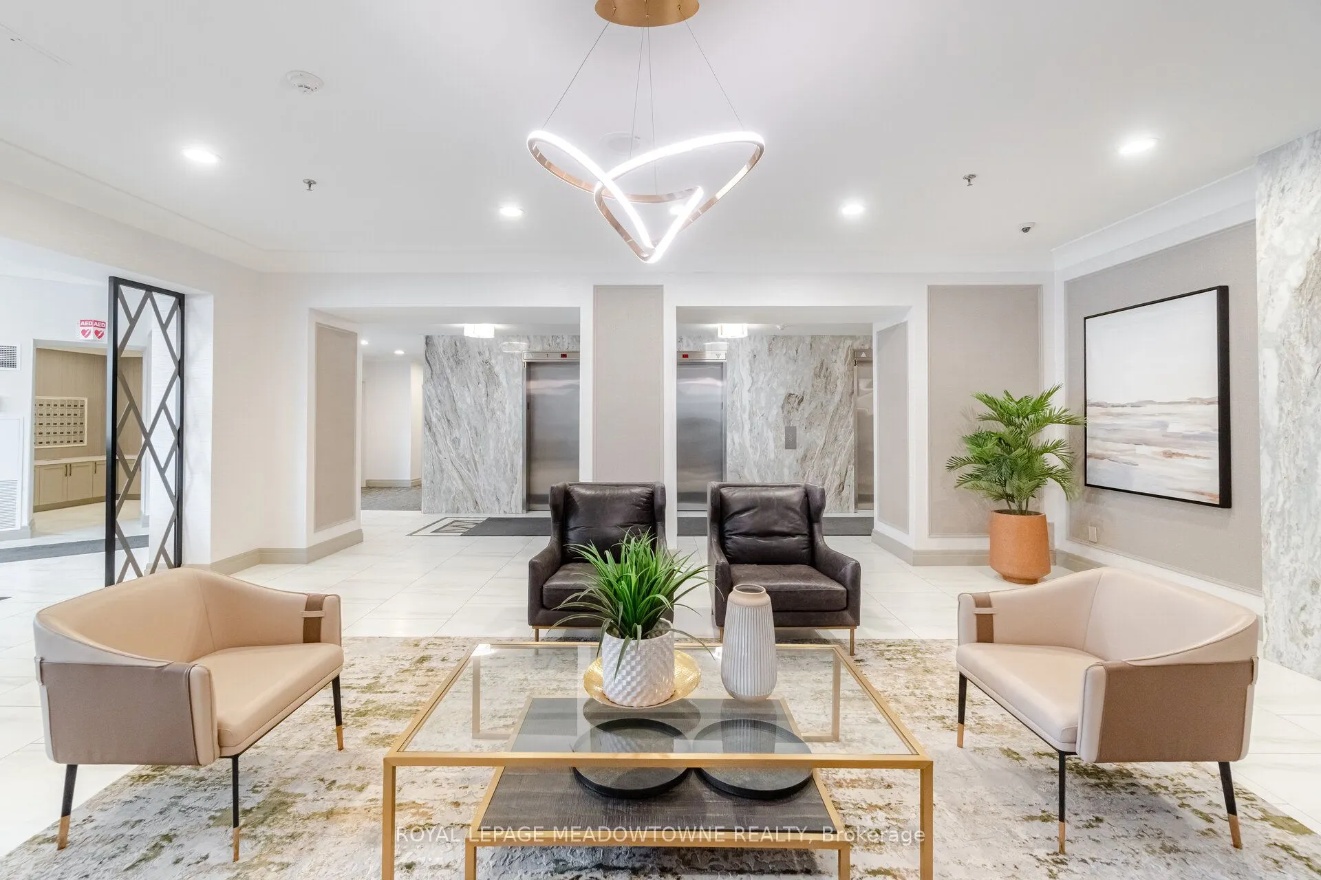 75 King Street E, #406