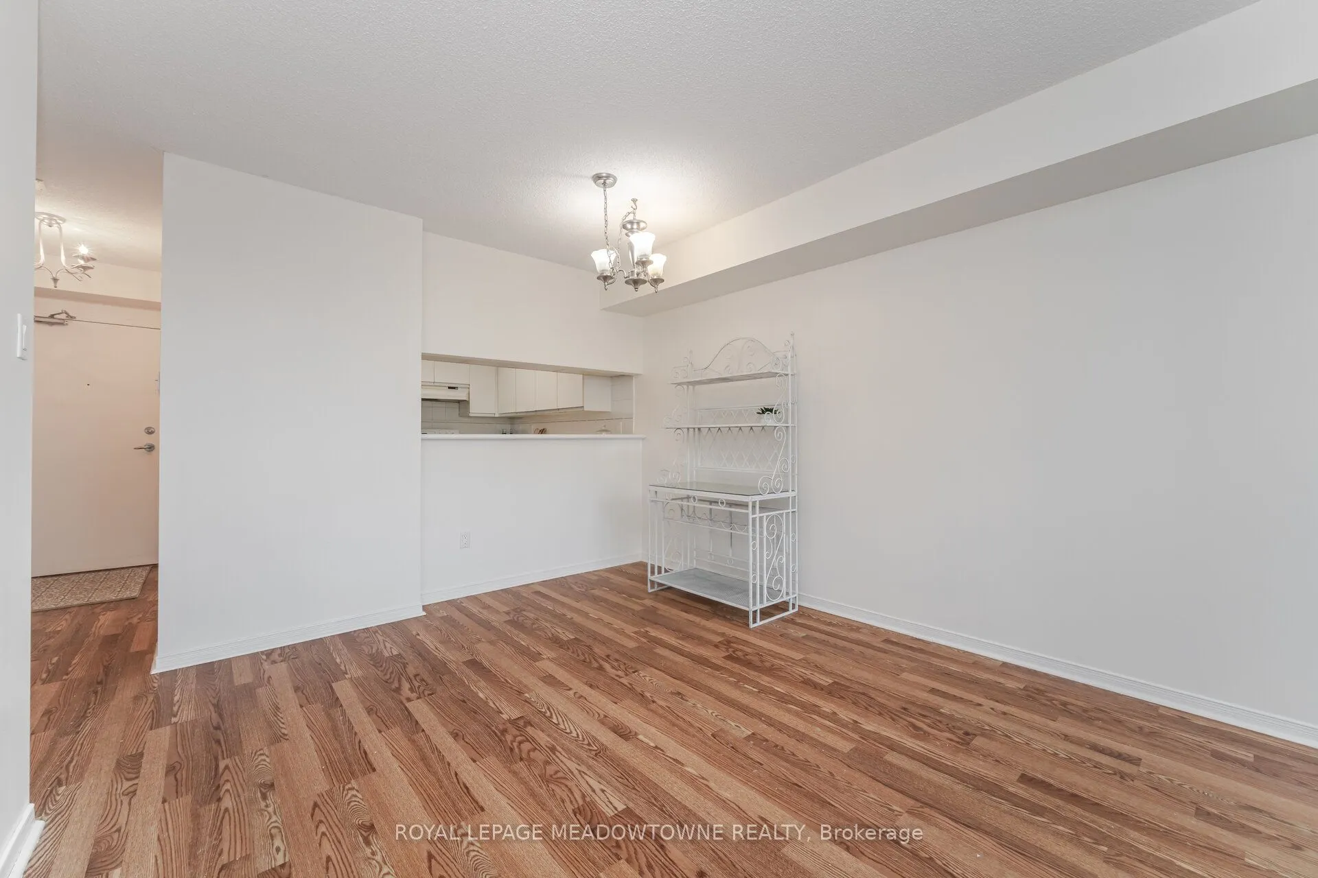75 King Street E, #406