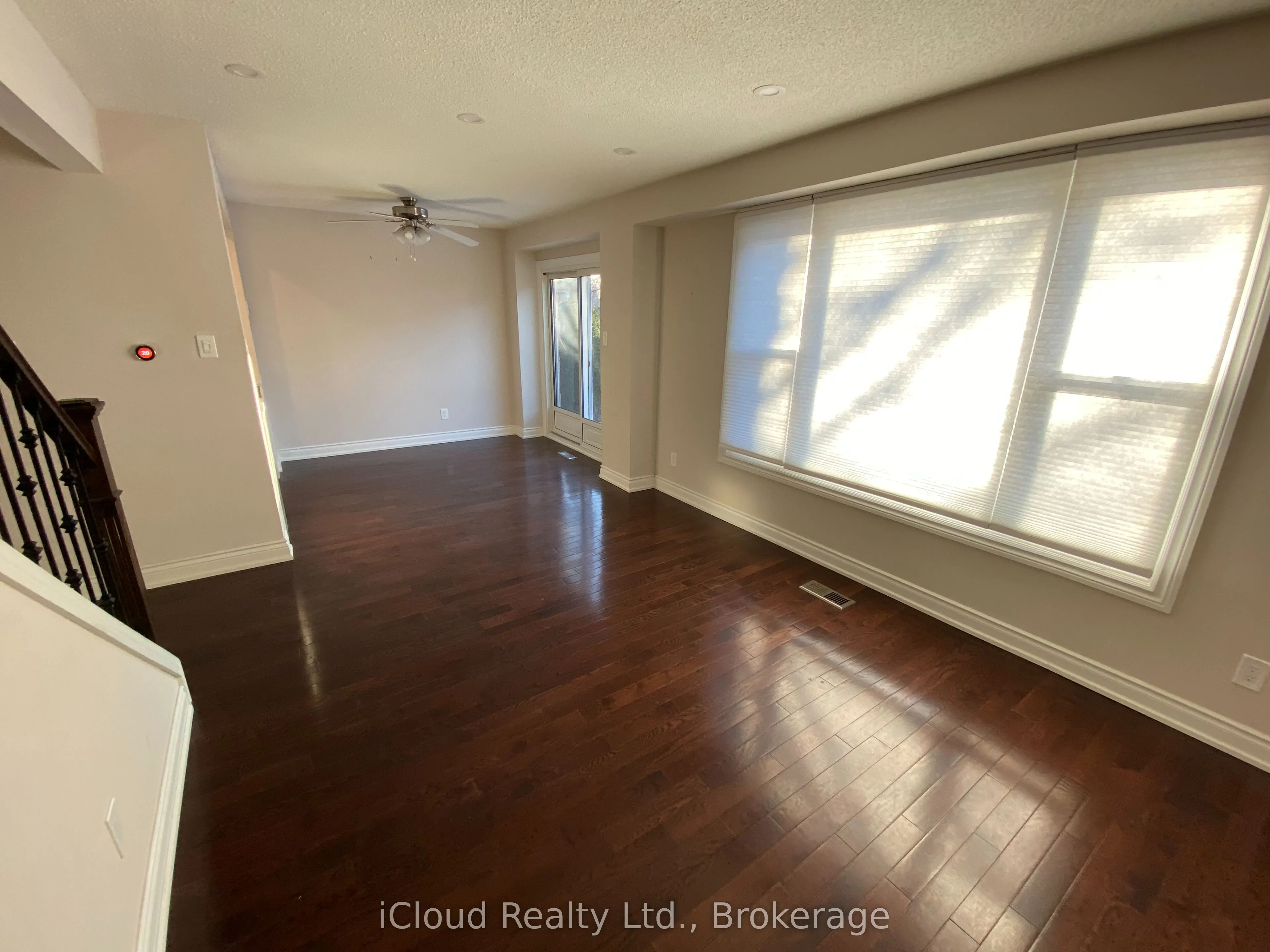 3221 Victoria Street, #Upper