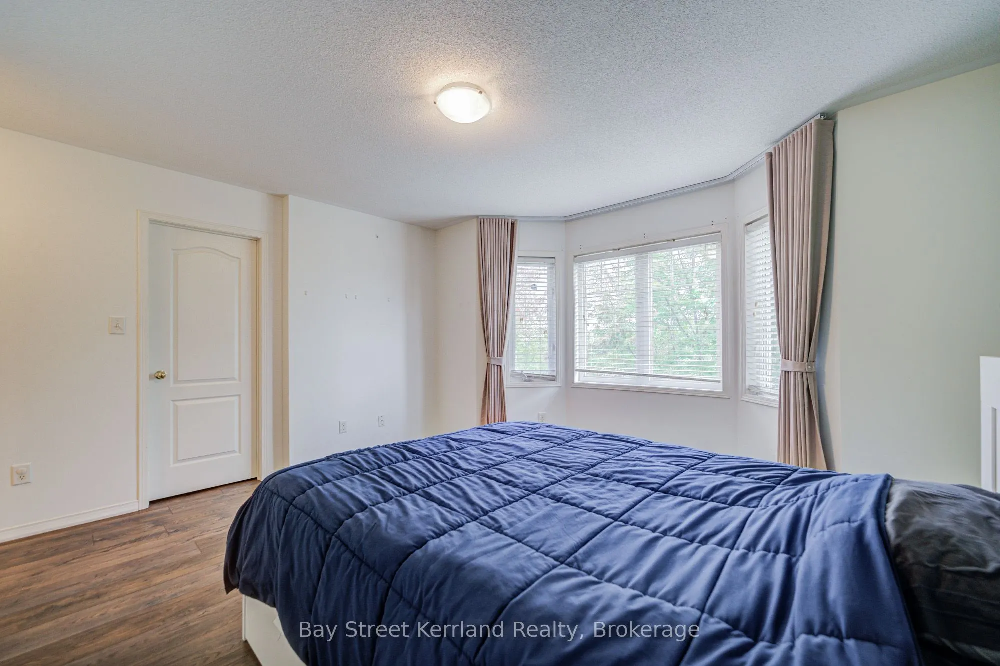 3355 Thomas Street, #12